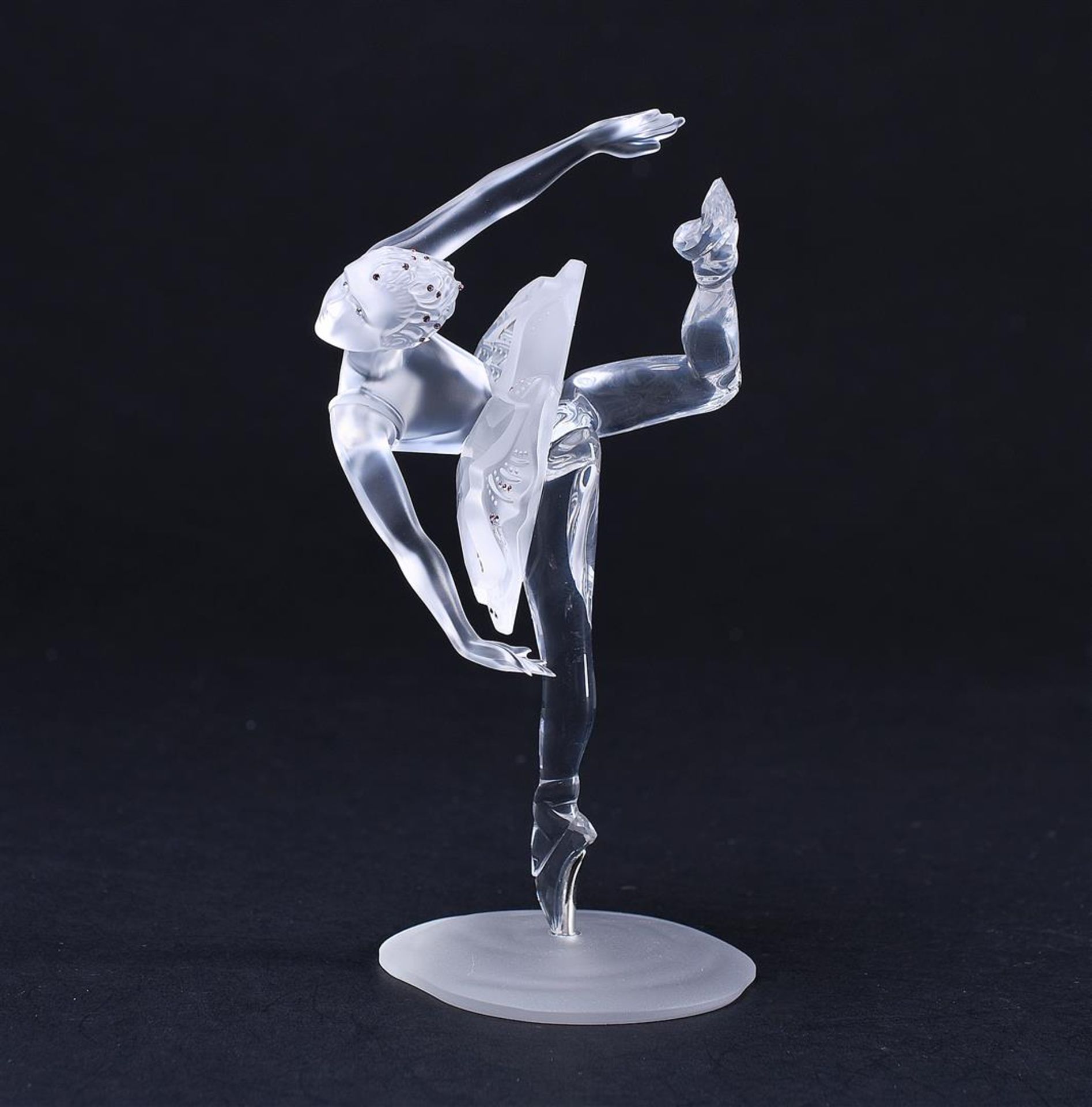 Swarovski, ballerina, Year of issue 1999, 236715. Includes original box.
H. 12,5 cm. - Bild 6 aus 7