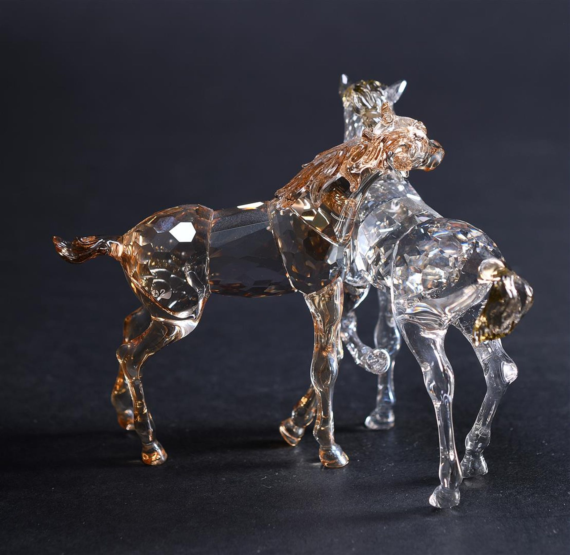 Swarovski, Foals, Year of issue 2012,1121627. Includes original box.
11,9 x 9,2 cm. - Image 4 of 8