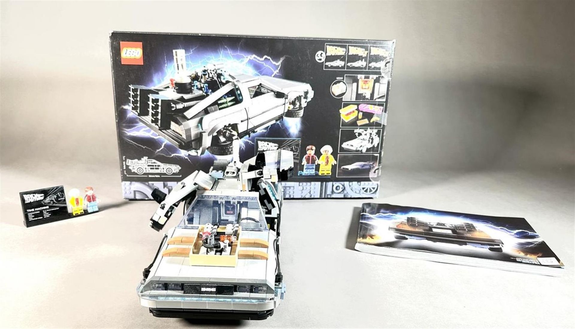 LEGO - Creator Expert - Car Back to the Future Time Machine - 10300 - 2000-present.