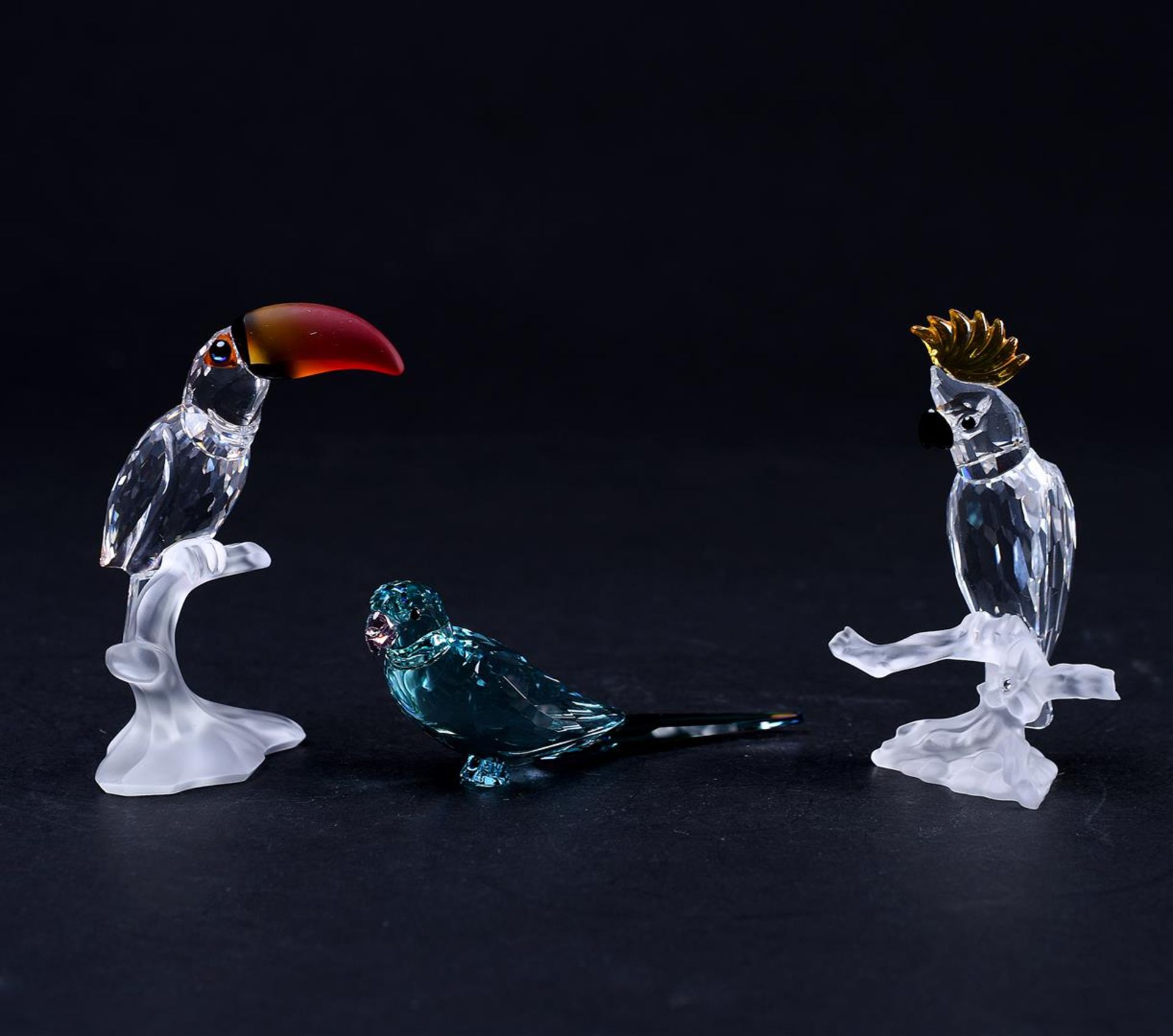 Swarovski, fate of three birds. In box (one not original).