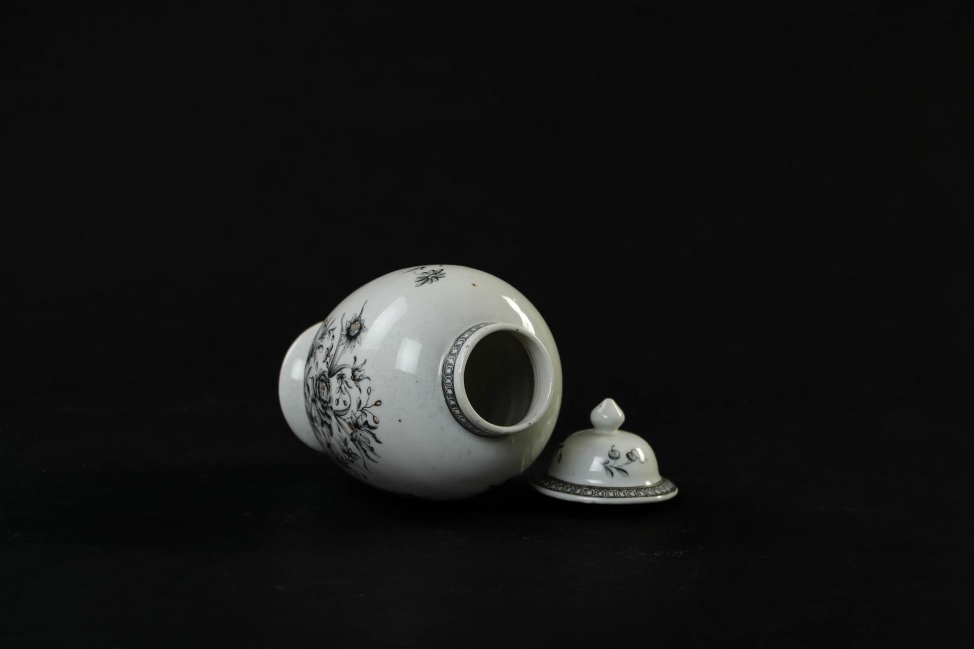 An Encre de Chine tableware set consisting of a teapot, milk jug, tea caddy, patty pan and spoon tra - Image 20 of 24