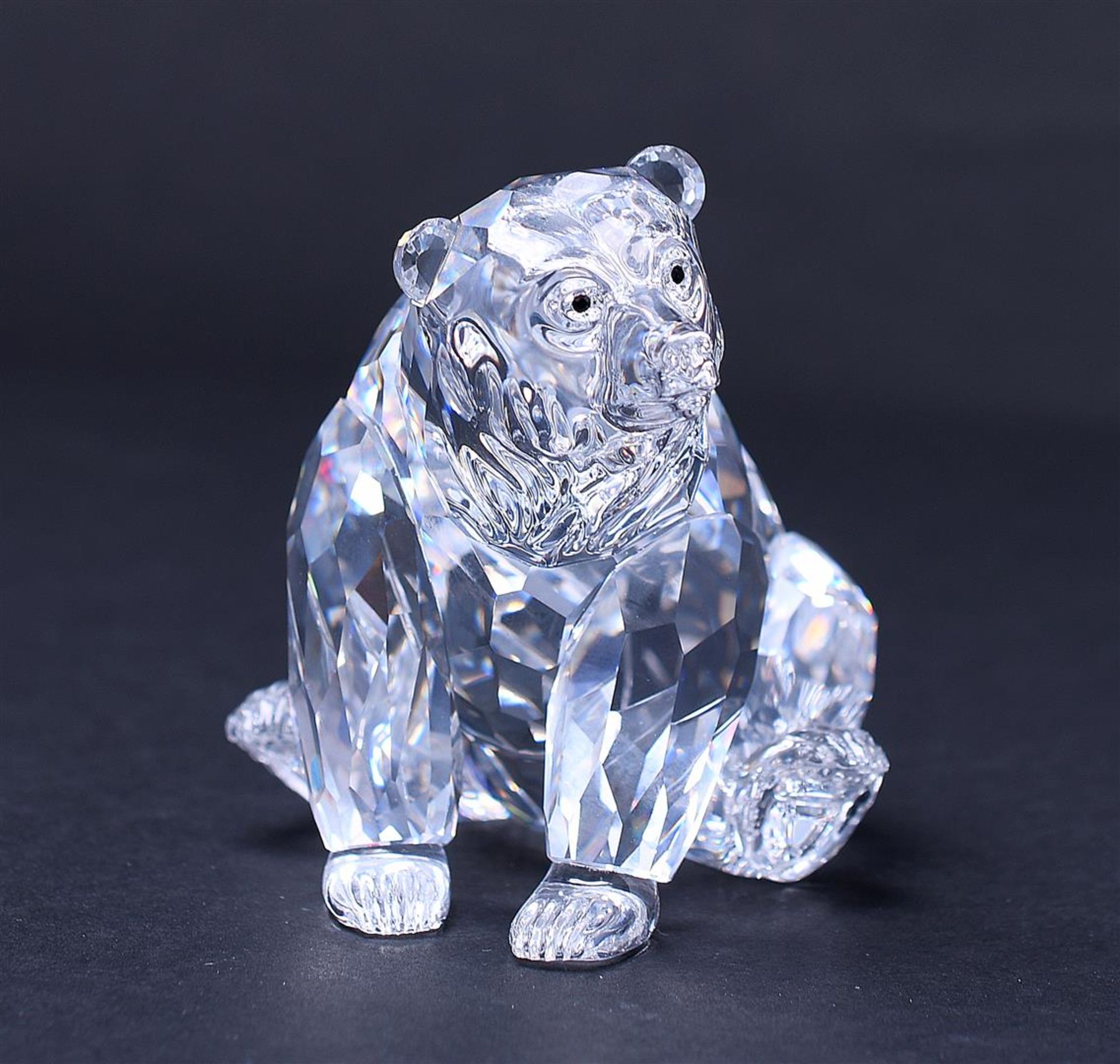 Swarovski, Grizzly bear, year of issue 2006, 243880. In original box.
9 x 7,5 cm. - Image 2 of 6