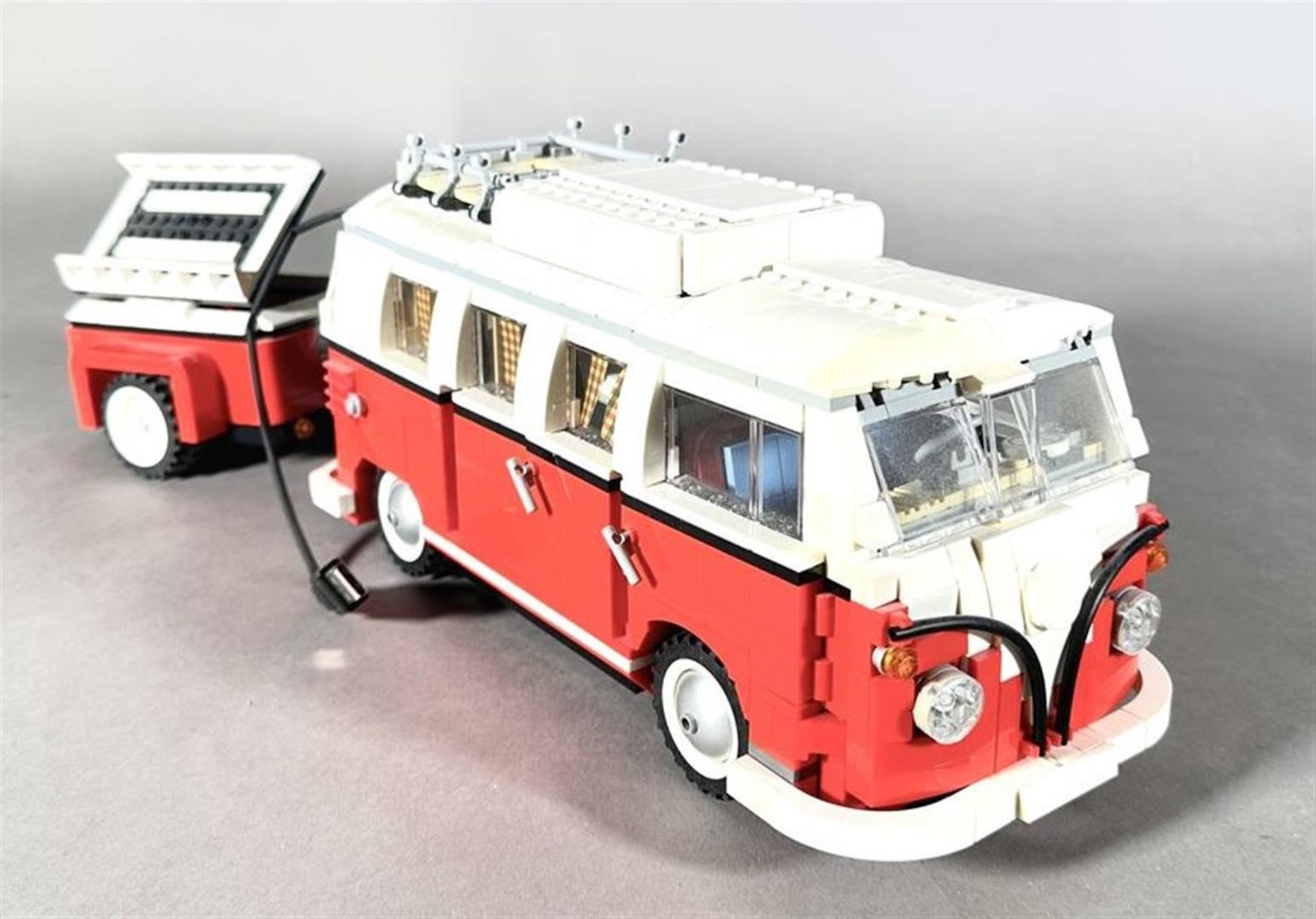 LEGO - Creator Expert - 10220 - Volkswagen T1 Camper Van. - Bild 4 aus 4