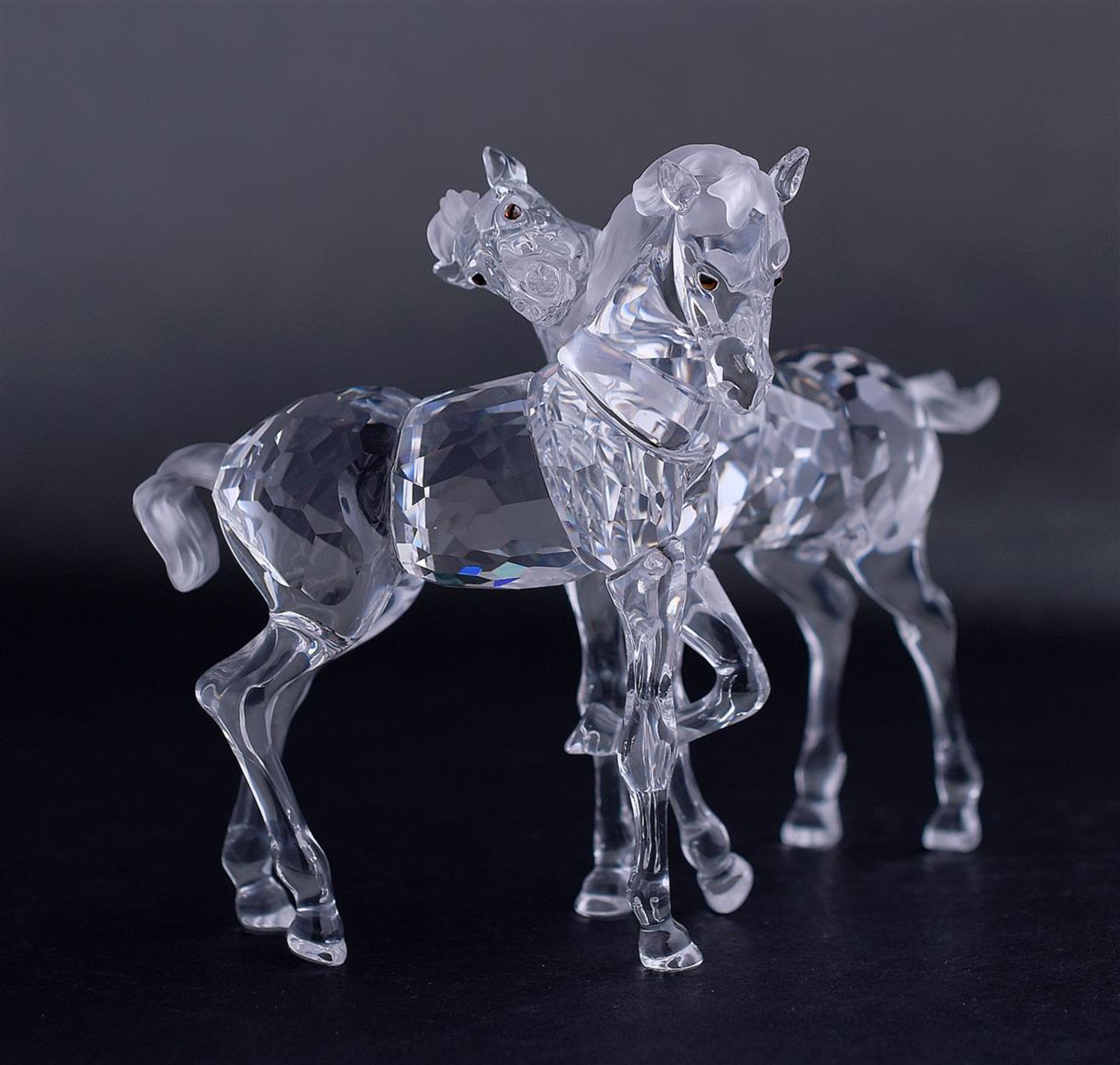 Swarovski, Foals, Year of issue 2003, 627637. Includes original box.
11,9 x 9,2 cm. - Image 2 of 5
