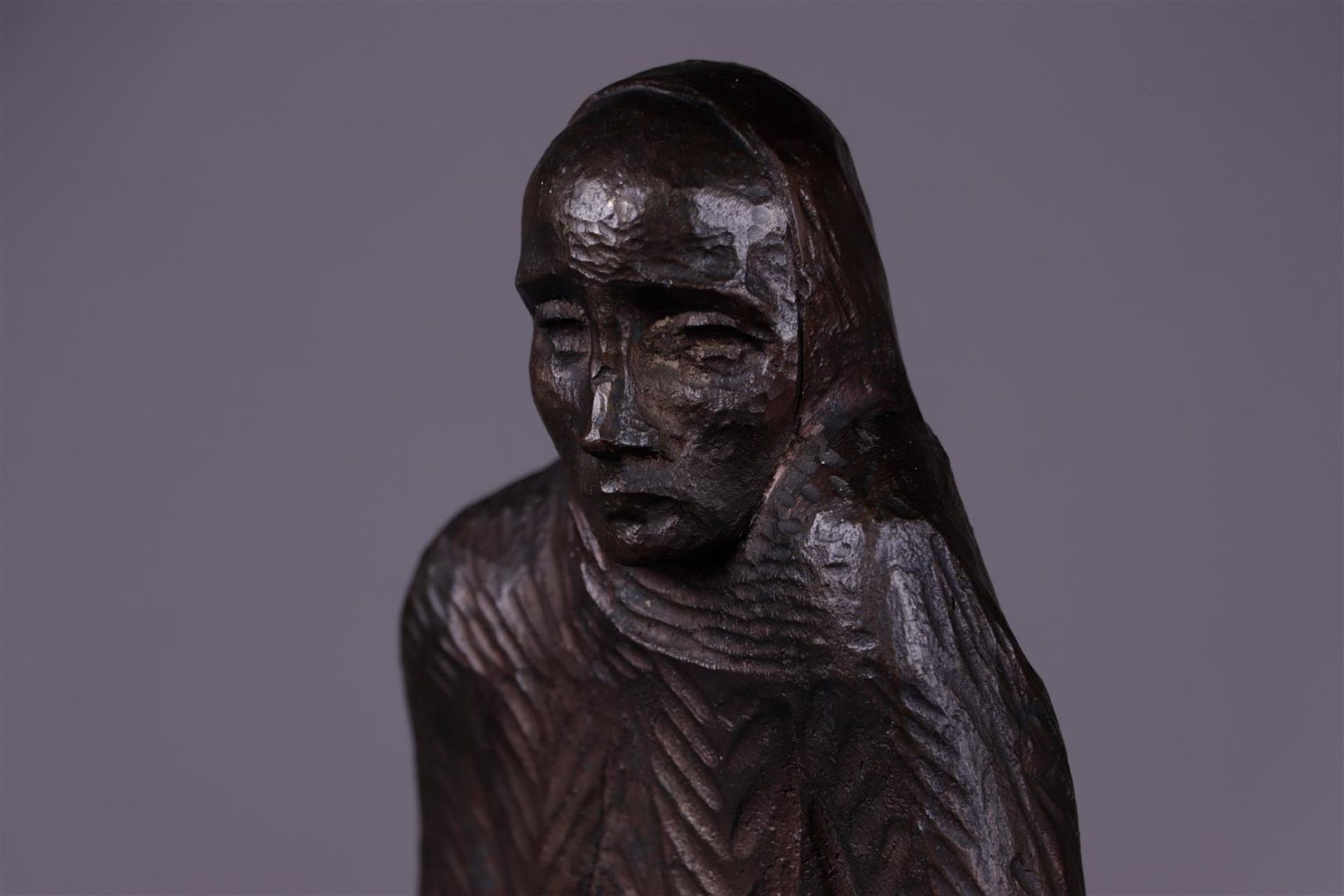 Antoon van Parijs (Deinze 1884 - 1968), Standing figure, signed (in the base, bronze.
H.: 44,5 cm. - Bild 5 aus 6