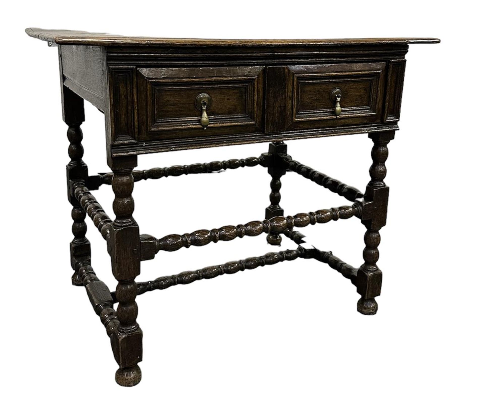 An oak table on turned legs and with ditto rules. England, 18th/19th century. - Bild 2 aus 2