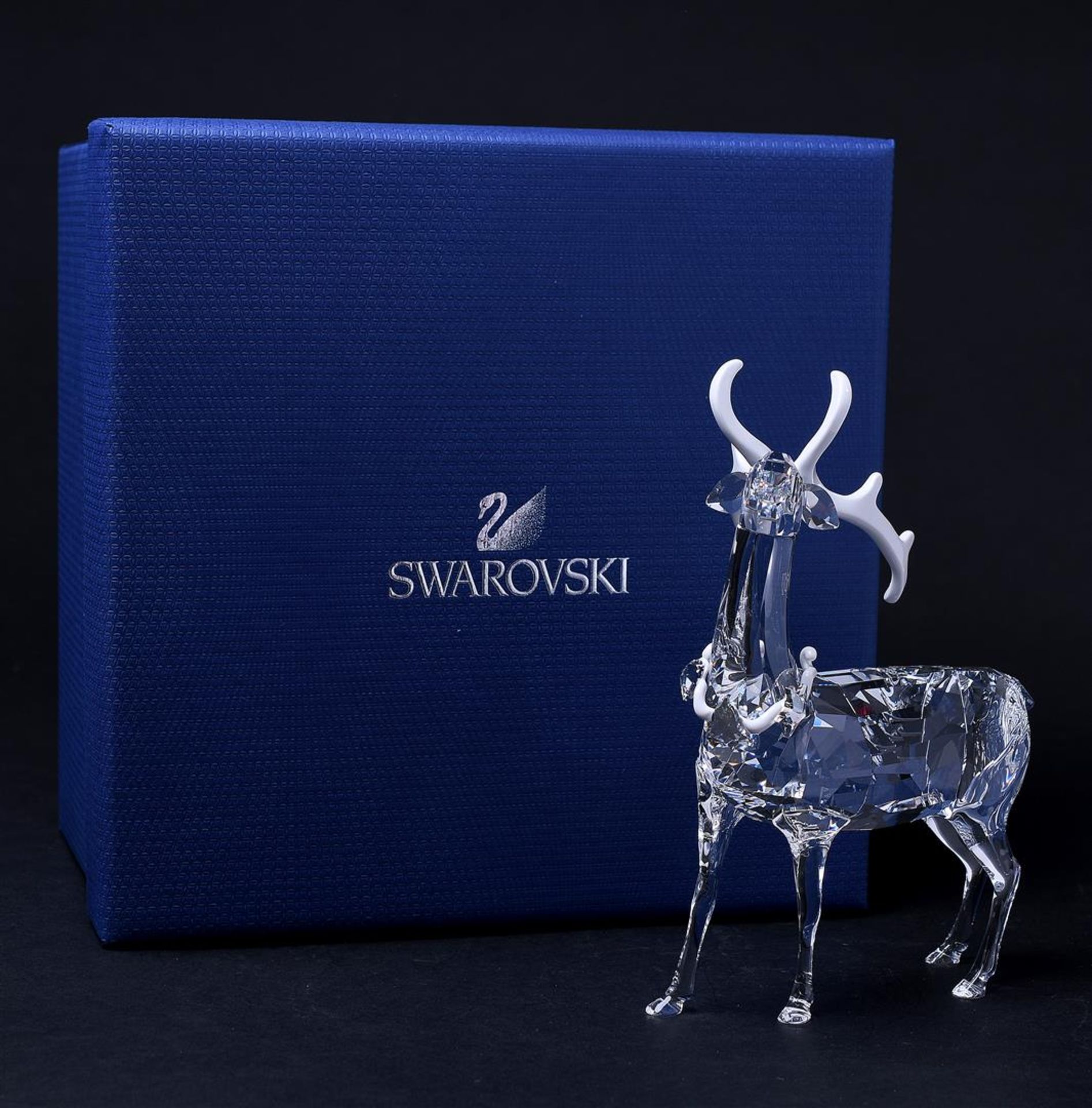 Swarovski, Christmas deer, year of issue 2019, 1133076. Includes original box.
10,5 x 14,8 cm. - Image 8 of 8