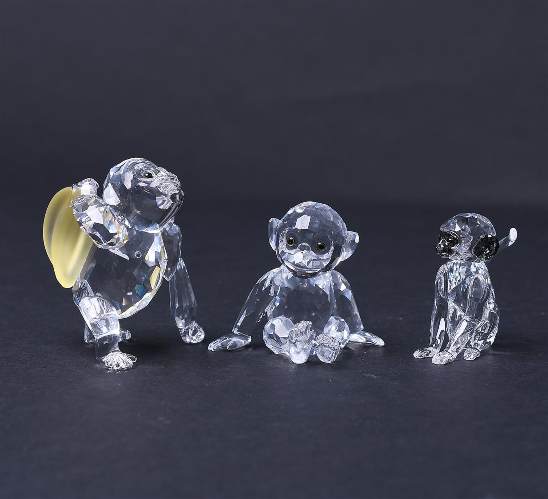 Swarovski, fate of three monkeys. 5301552, 221625, 273394. In original box. - Image 3 of 6