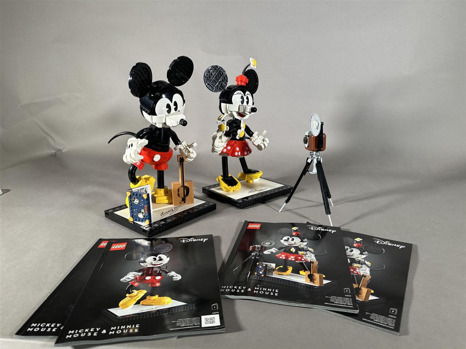 Lego Disney 43179 Mickey & Minnie Mouse. - Bild 2 aus 6