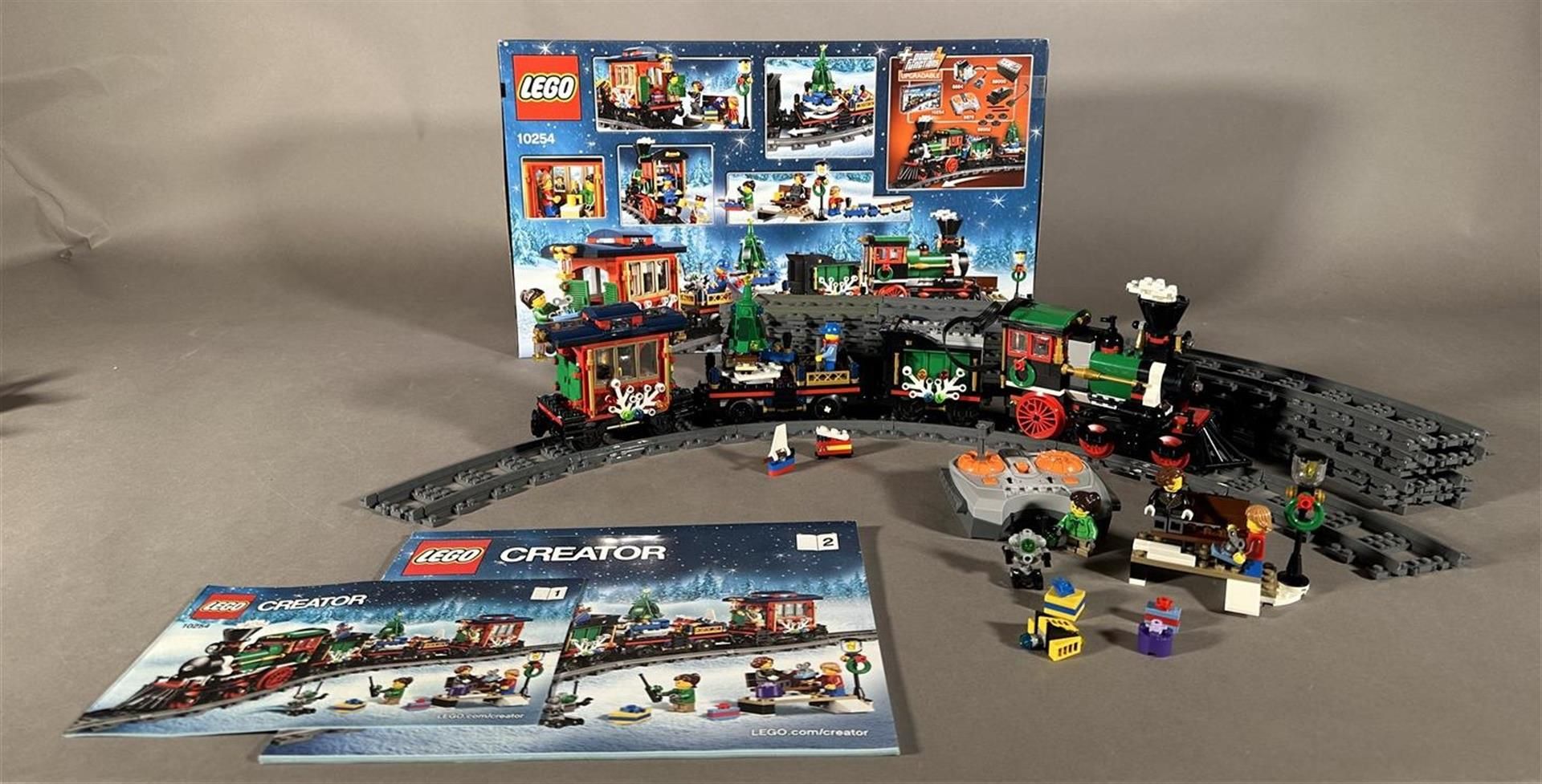 LEGO 10254 Winter Holiday Train.