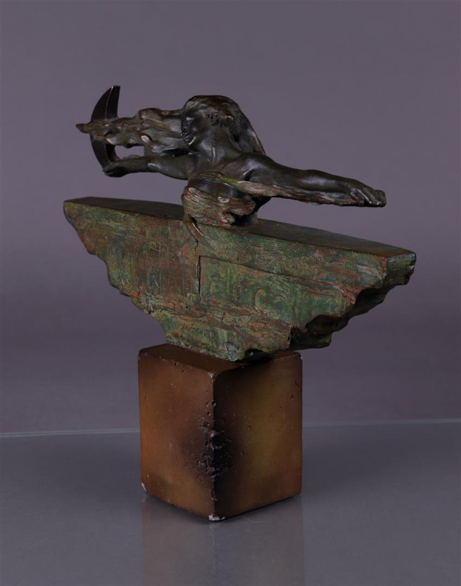 A bronze statue depicting the Night, signed 'Milo', 20th century.
29 x 35 cm. - Image 6 of 7