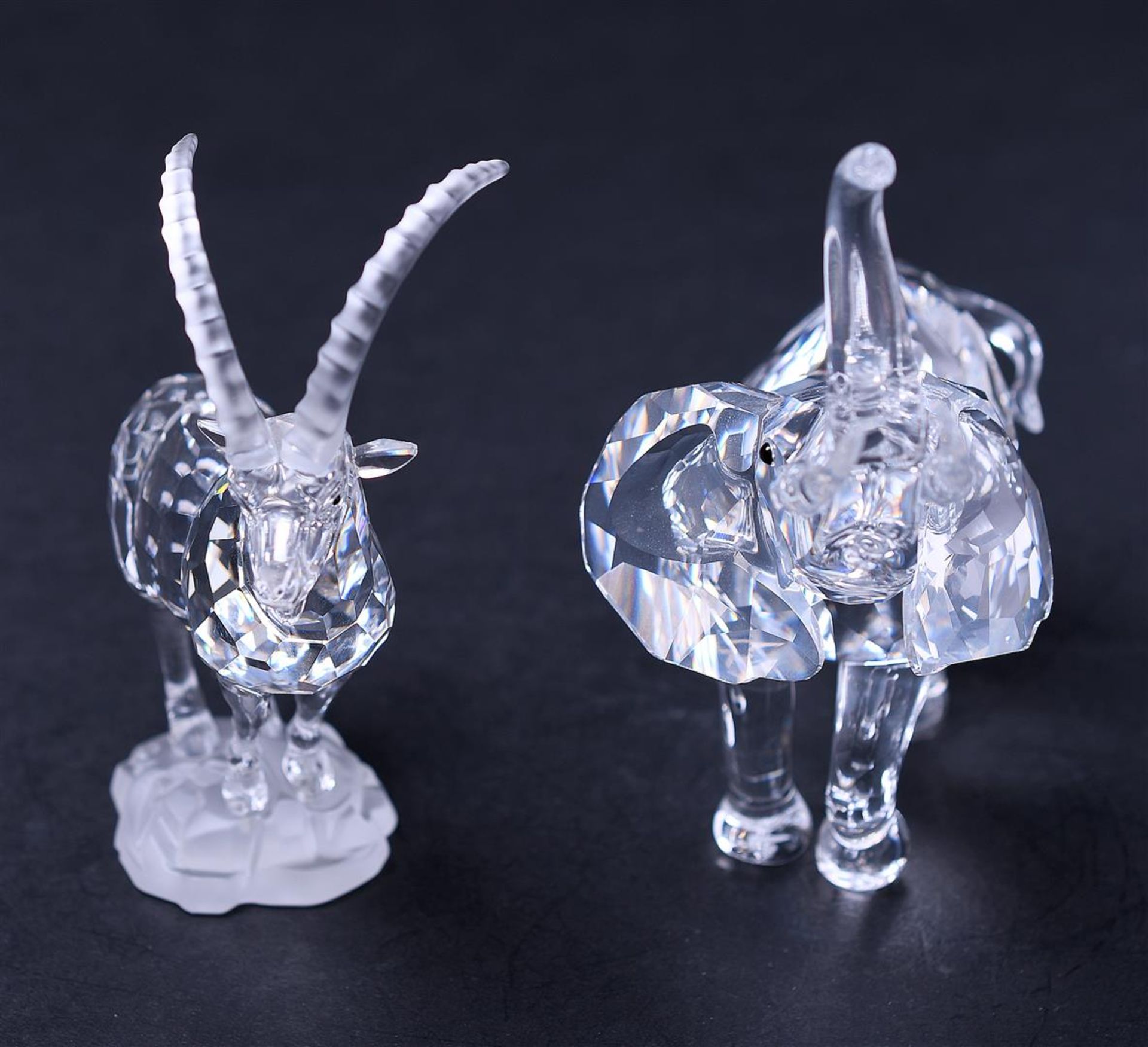 Swarovski, Capricorn 275439 & Elephant mother 678945. In original box. - Bild 2 aus 6