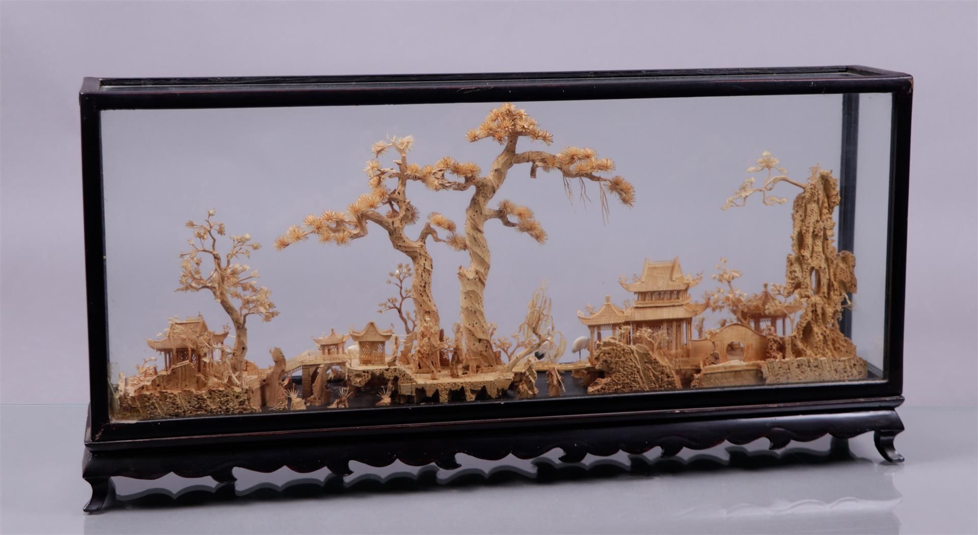 A Japanese diorama made of cork depicting court gardens.
29 x 11 x 59 cm.