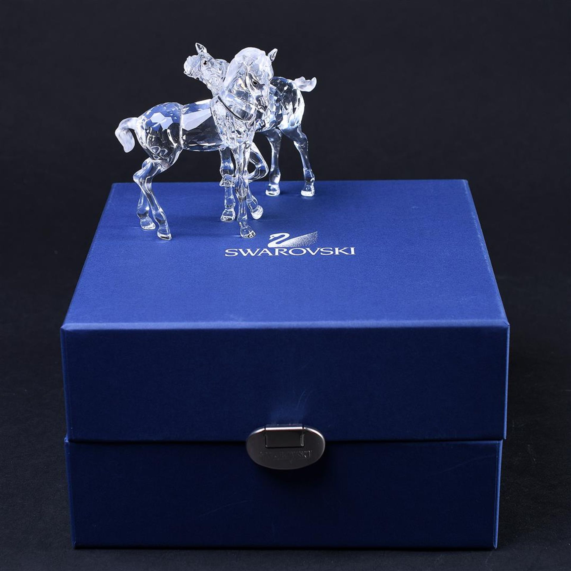 Swarovski, Foals, Year of issue 2003, 627637. Includes original box.
11,9 x 9,2 cm. - Image 5 of 5