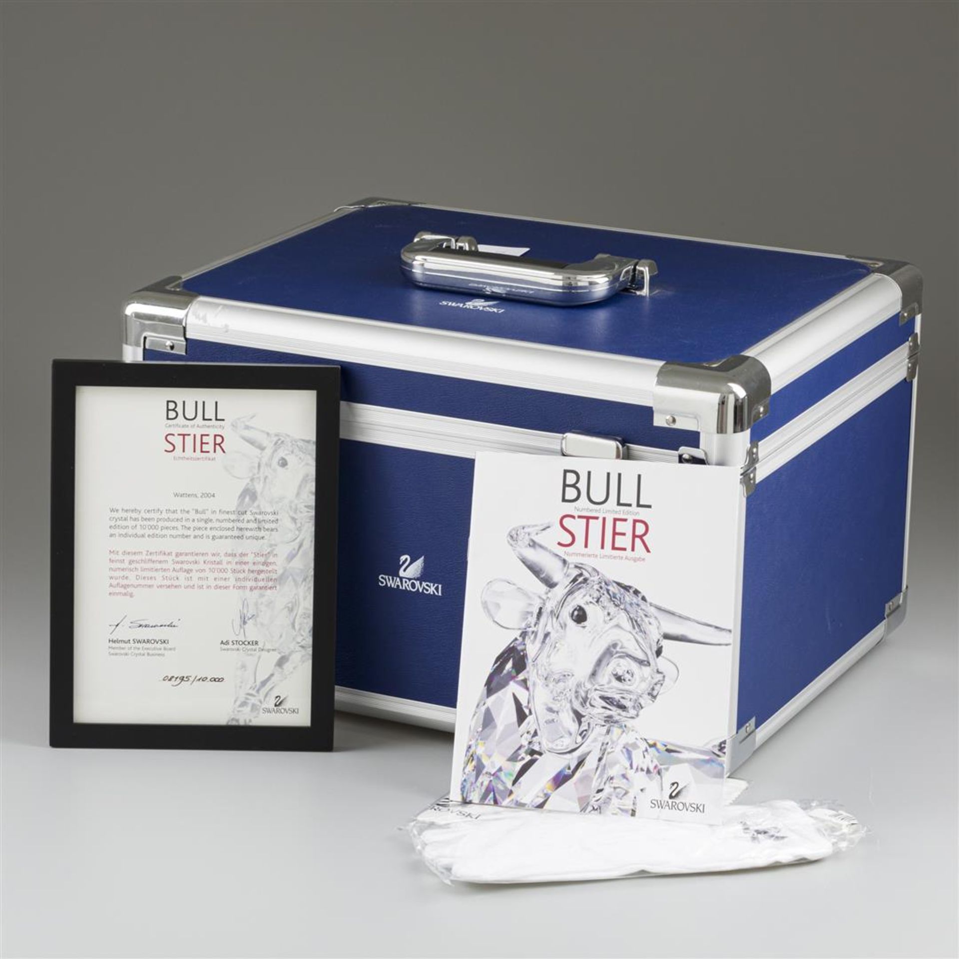 Swarovski, bull limited edition, year of release 2004, 628483. Including original box and certificat - Image 2 of 5