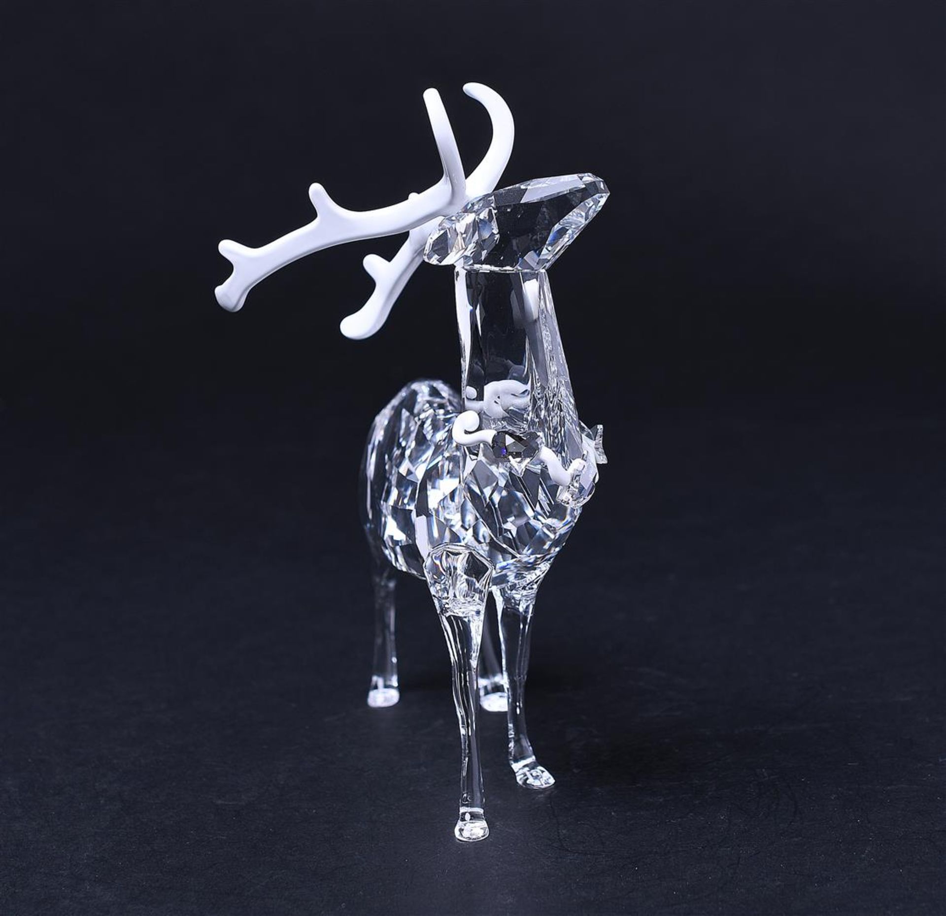 Swarovski, Christmas deer, year of issue 2019, 1133076. Includes original box.
10,5 x 14,8 cm. - Image 6 of 8