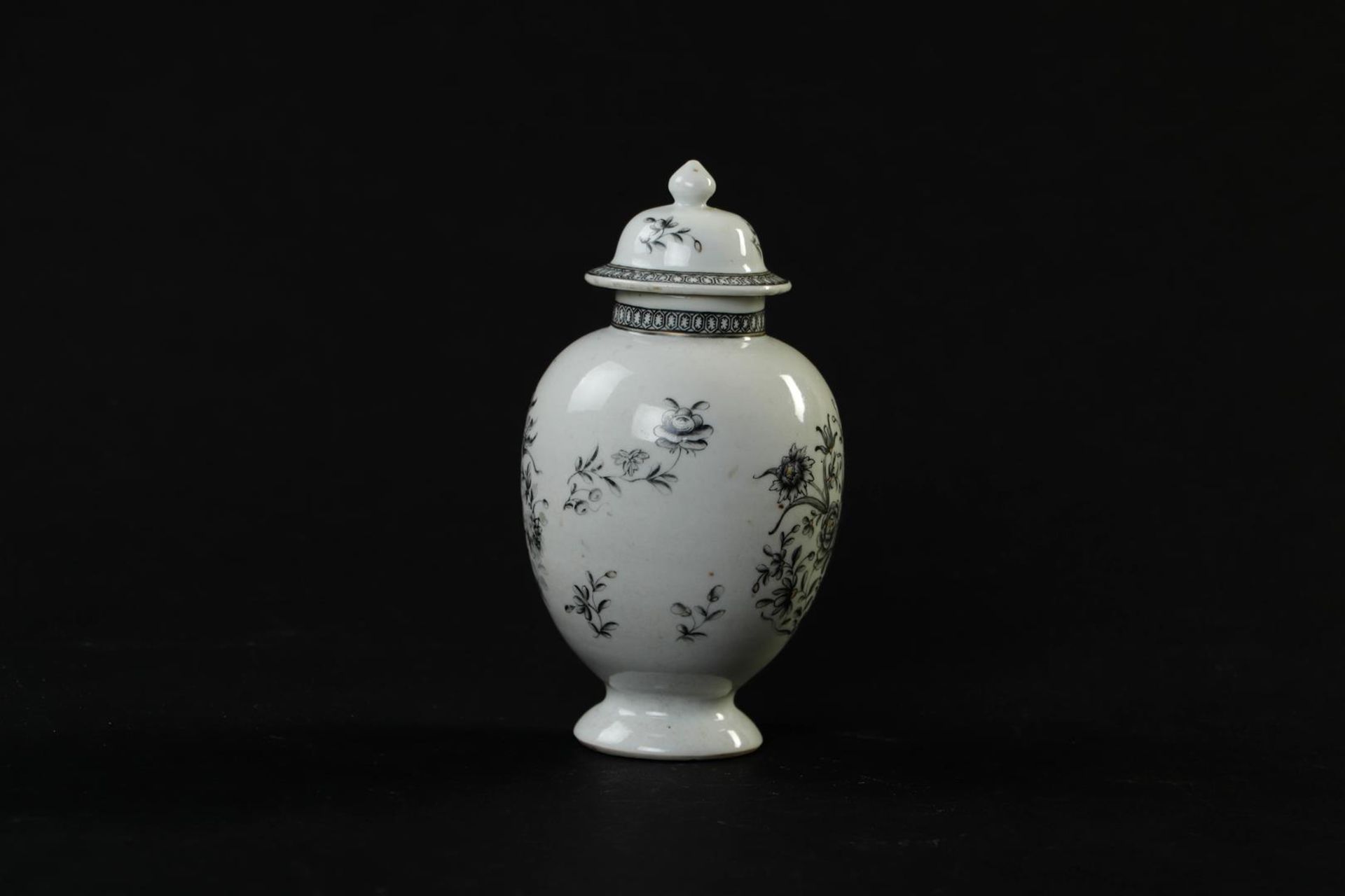 An Encre de Chine tableware set consisting of a teapot, milk jug, tea caddy, patty pan and spoon tra - Bild 18 aus 24