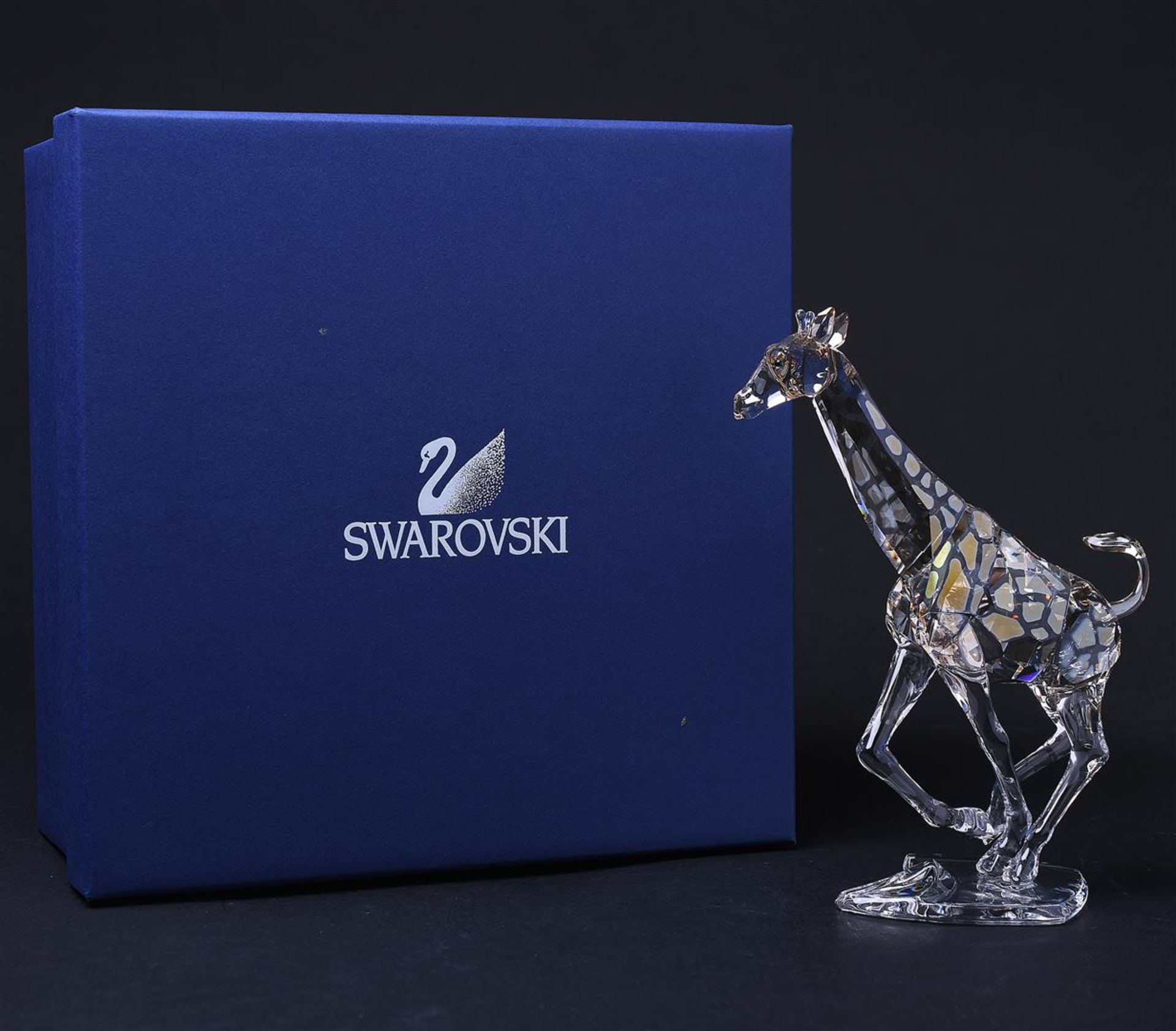 Swarovski, Giraffe, Year of Release 2012, 935896. Includes original box.
17 x 12 cm. - Image 8 of 8