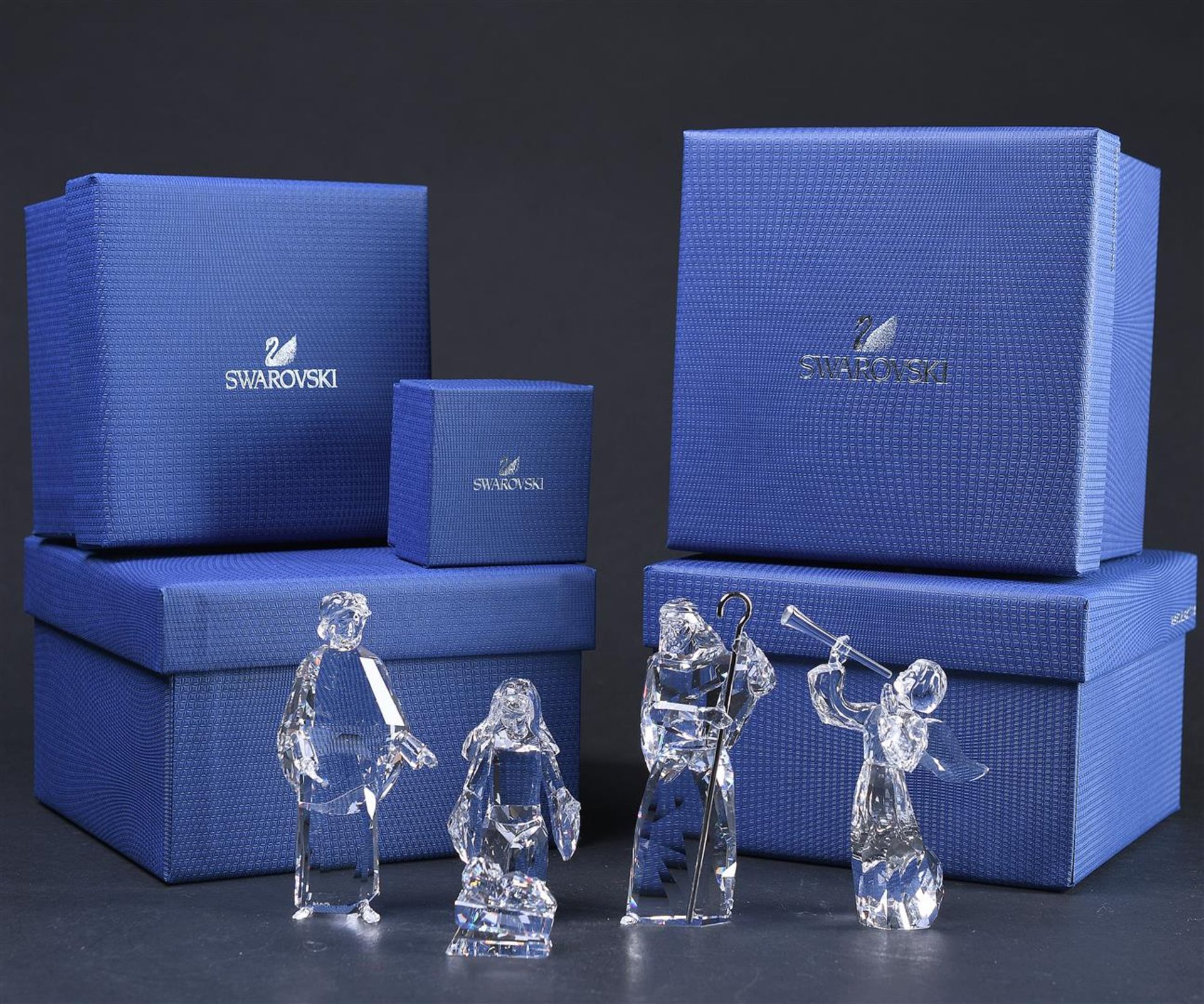 Swarovski, Nativity Scene. Shepherd 5297706, Angel 5215541, Joseph 5223601, Mary 5223602, Baby Jesus - Image 5 of 5