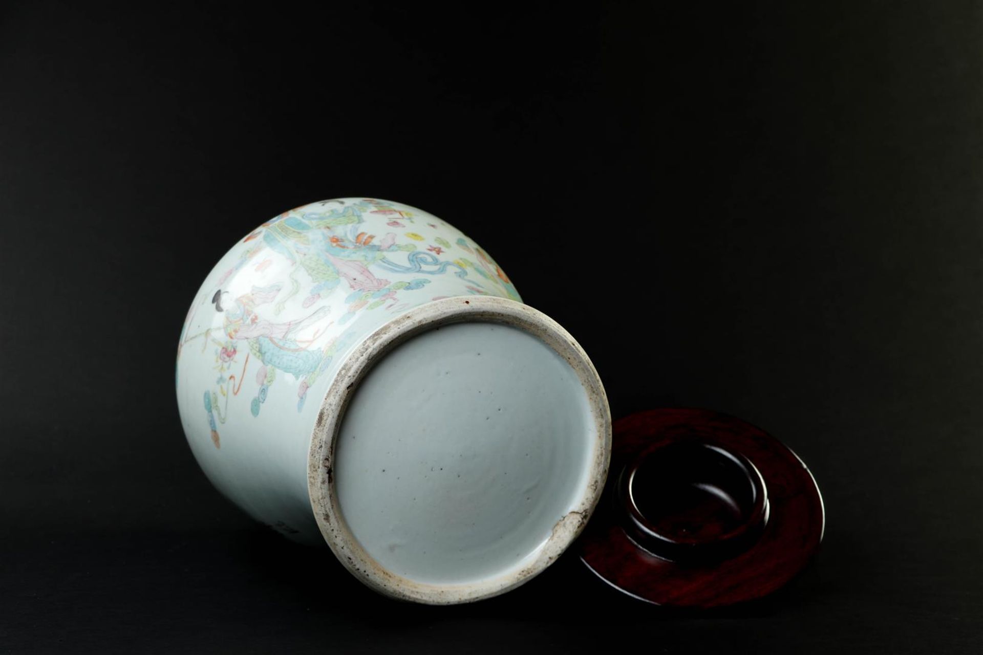 A porcelain baluster vase with hardwood lid, figural frames, poem on the back. China, Tongzhi.
H. 40 - Image 5 of 5