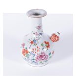 A large porcelain Famille Rose Gendi (Kendi) with floral decoration. China, Qianlong ca 1750.
H. 23 