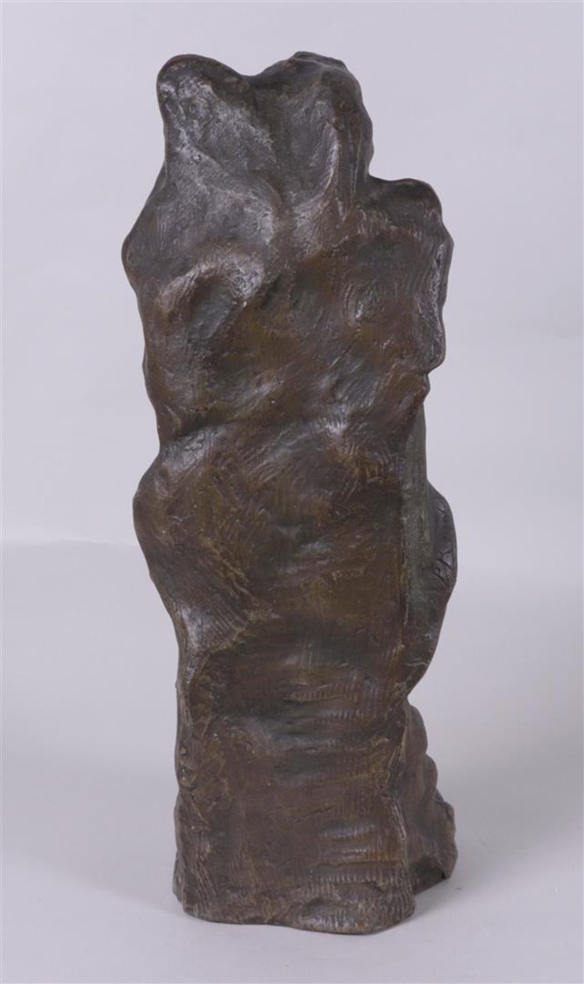 Riguai IX-XX, "Cigale", cast metal lock.
56 cm. - Bild 2 aus 2
