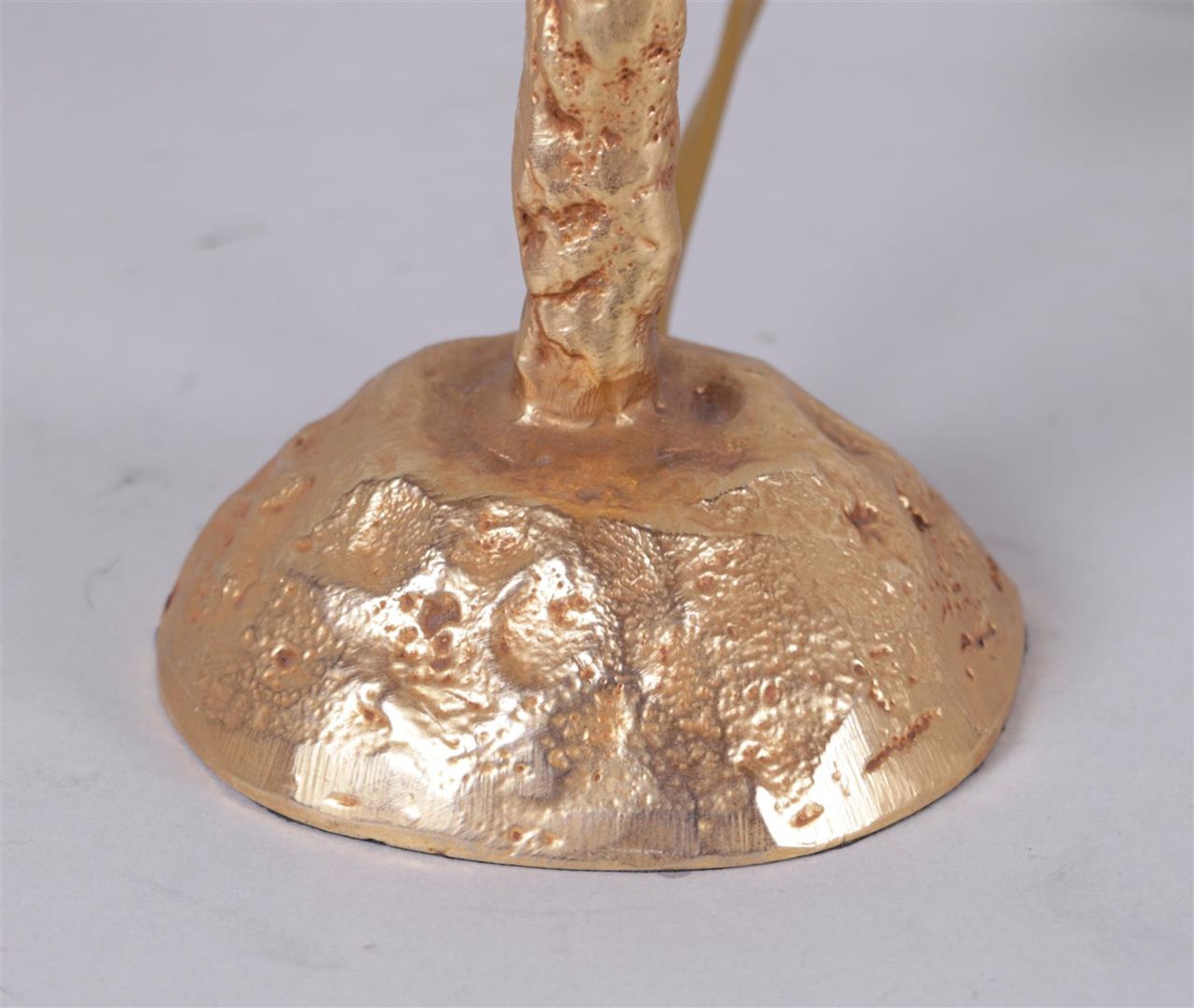 Pierre Casenove for Fondica, gold-plated lamp. Signed on the base.
H. 65 cm. - Image 2 of 3