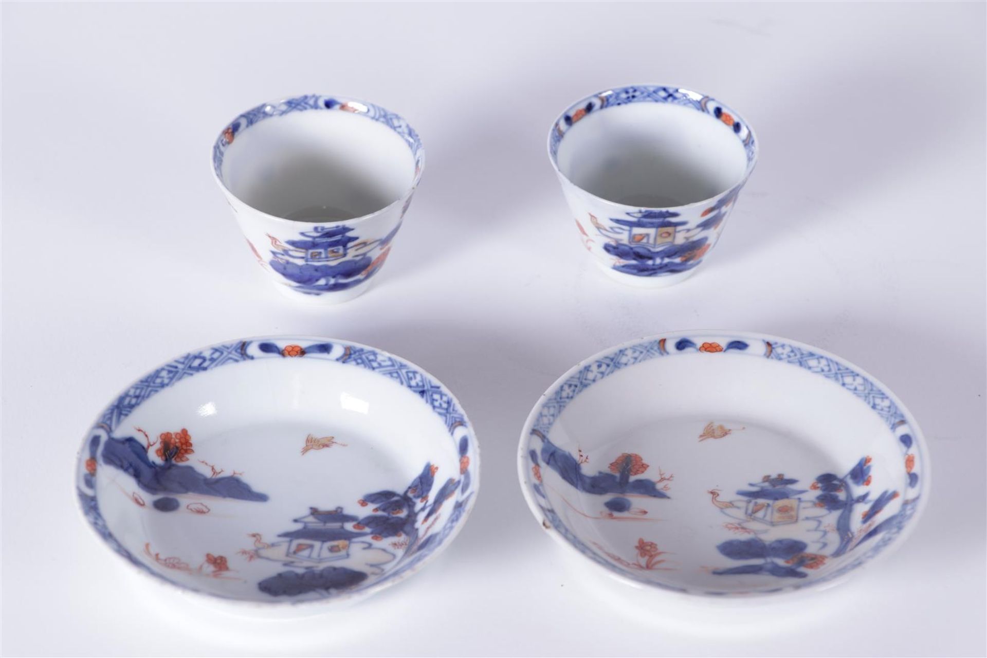 Two Imari porcelain cups and saucers with river landscape decor. China, 18th century.
Diam. 11 cm. - Bild 2 aus 4