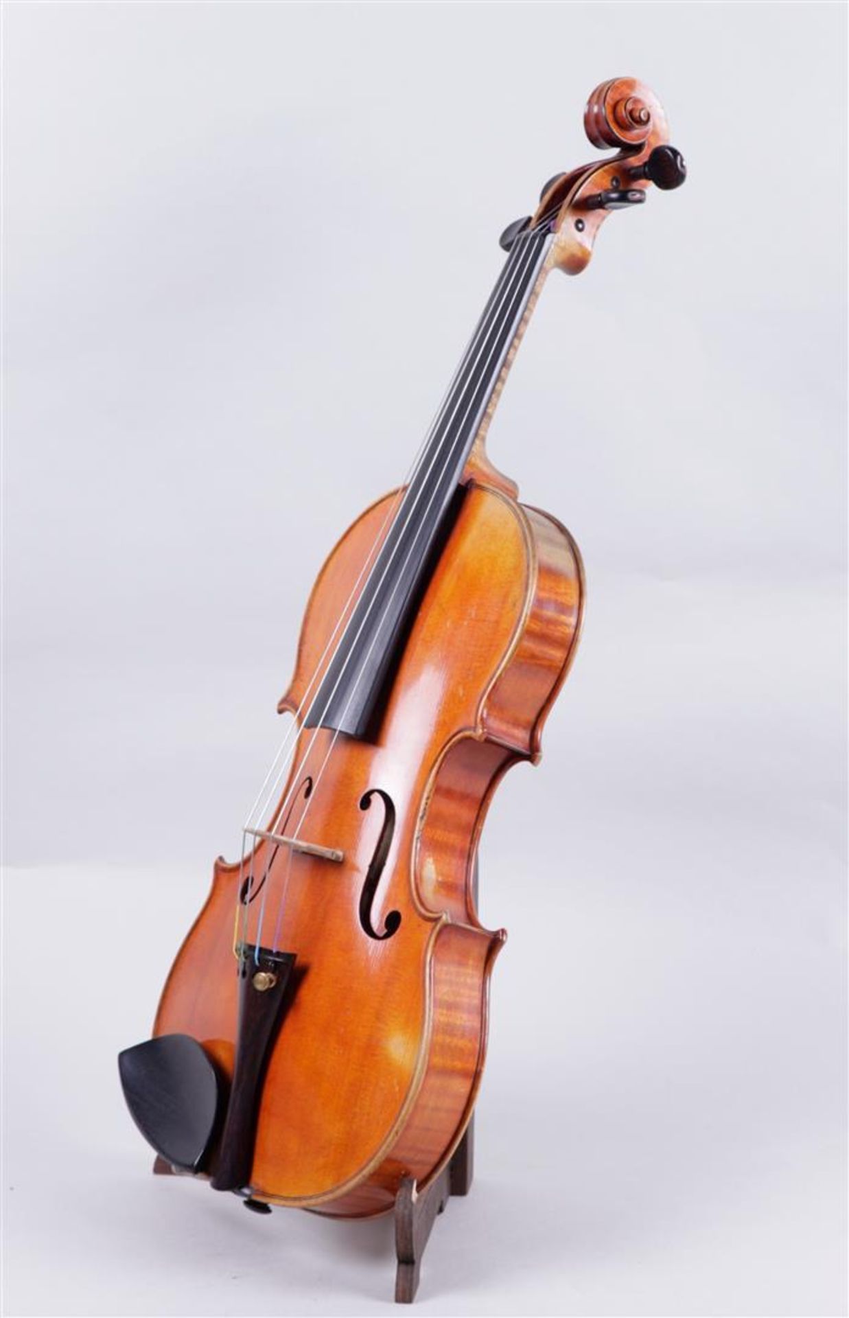 A master violin from 1925 by Pierre Jean Henri Hel, Lille 1884 - 1931). Includes a violin bow, marke - Bild 9 aus 11