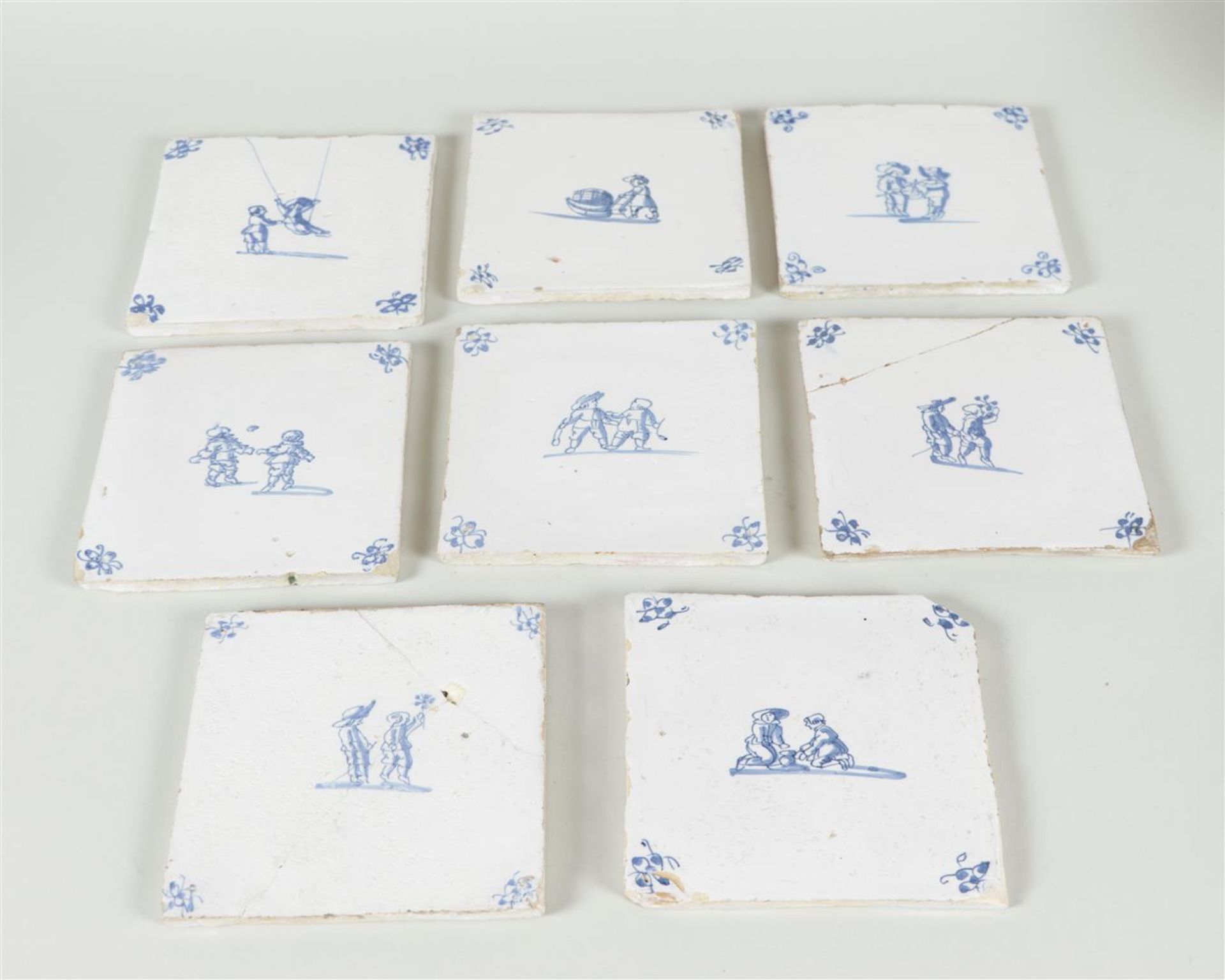 A lot consisting of, among other things, various Delft blue tiles, and one polychrome square tile, 1 - Bild 4 aus 5