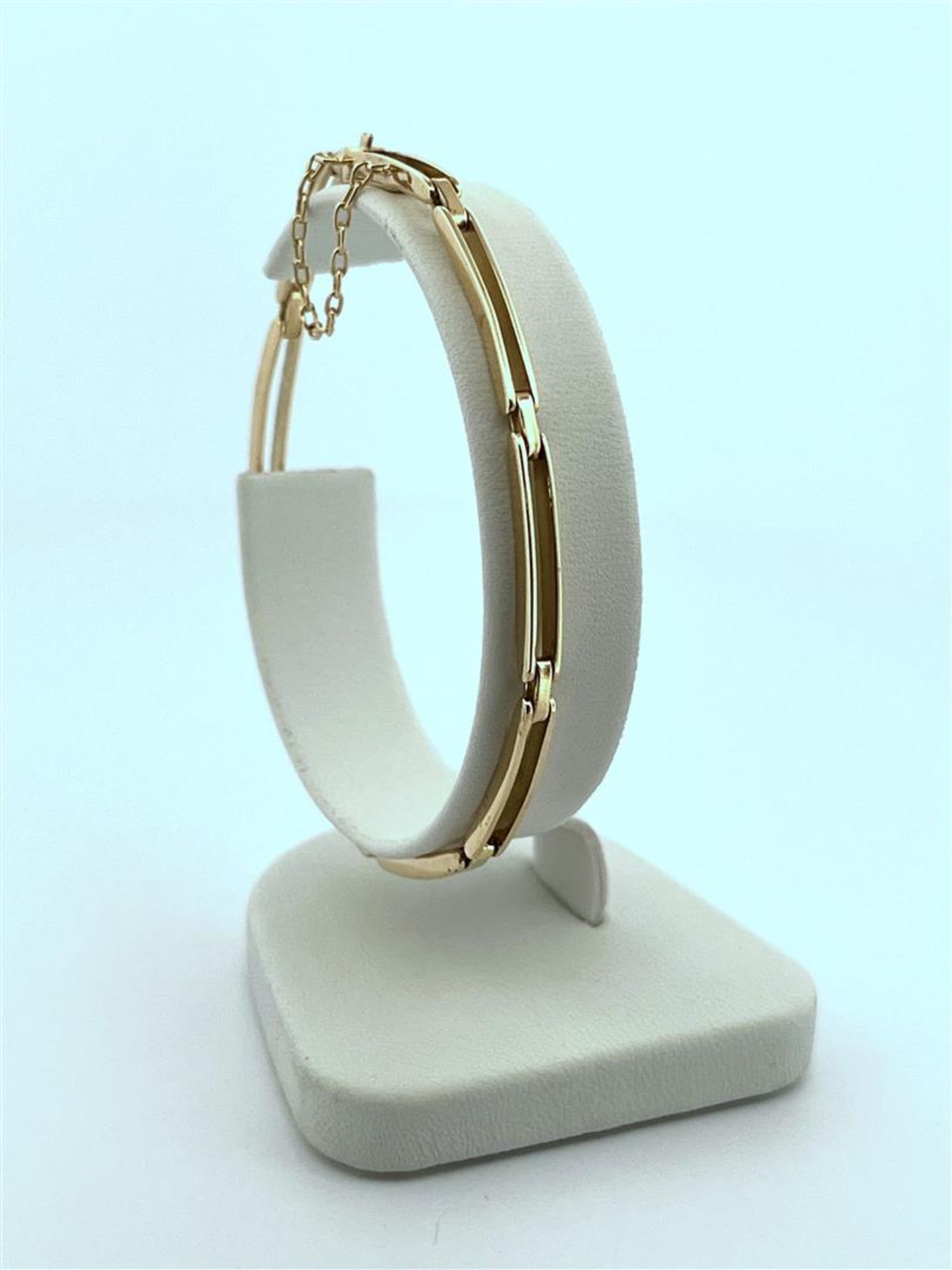 14kt yellow gold bars link bracelet.
Nice bracelet to hang charms on. The bracelet has a sturdy box  - Bild 4 aus 5