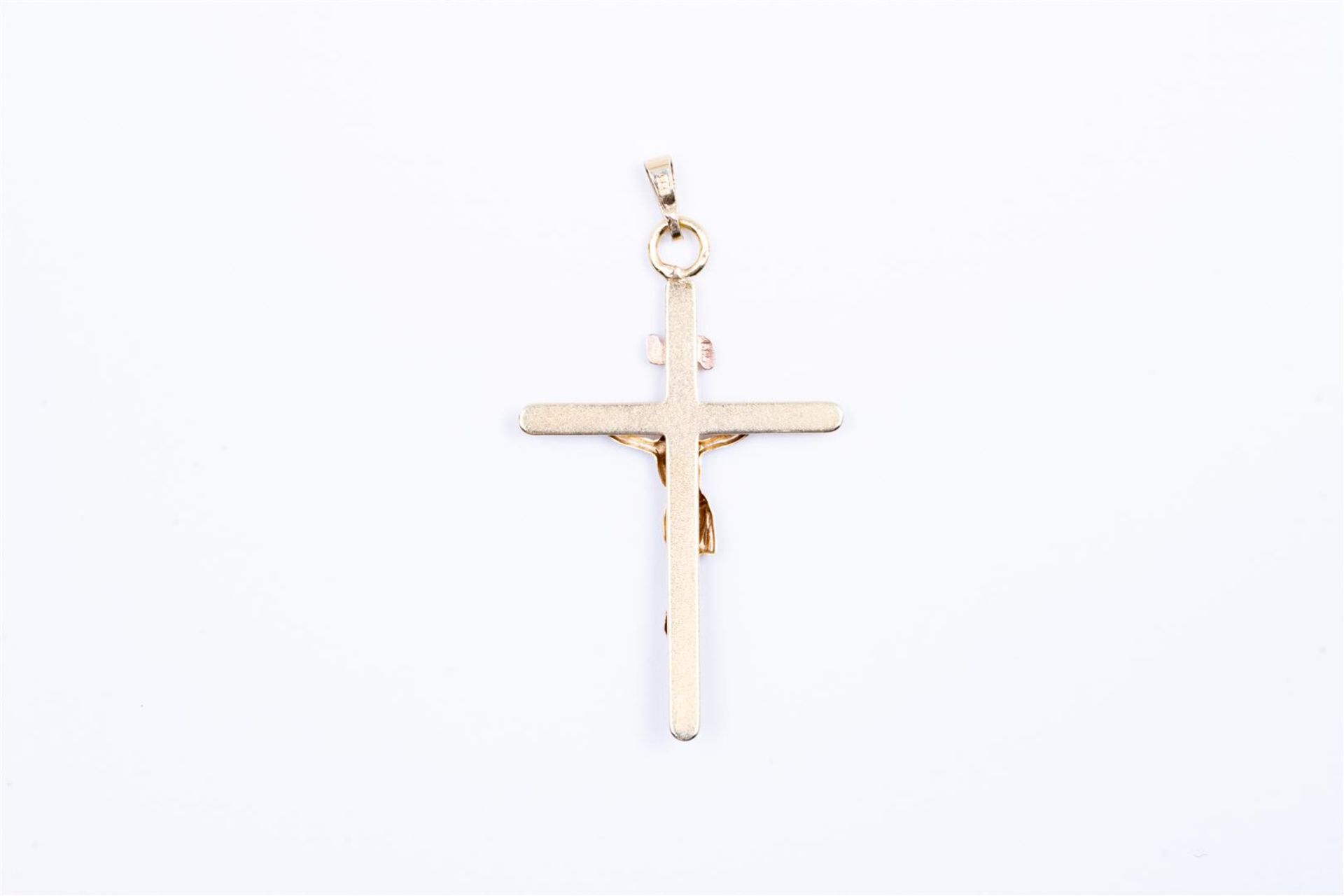 14kt bicolor gold cross pendant.
The cross is beautifully finished with great attention to detail. J - Bild 2 aus 2