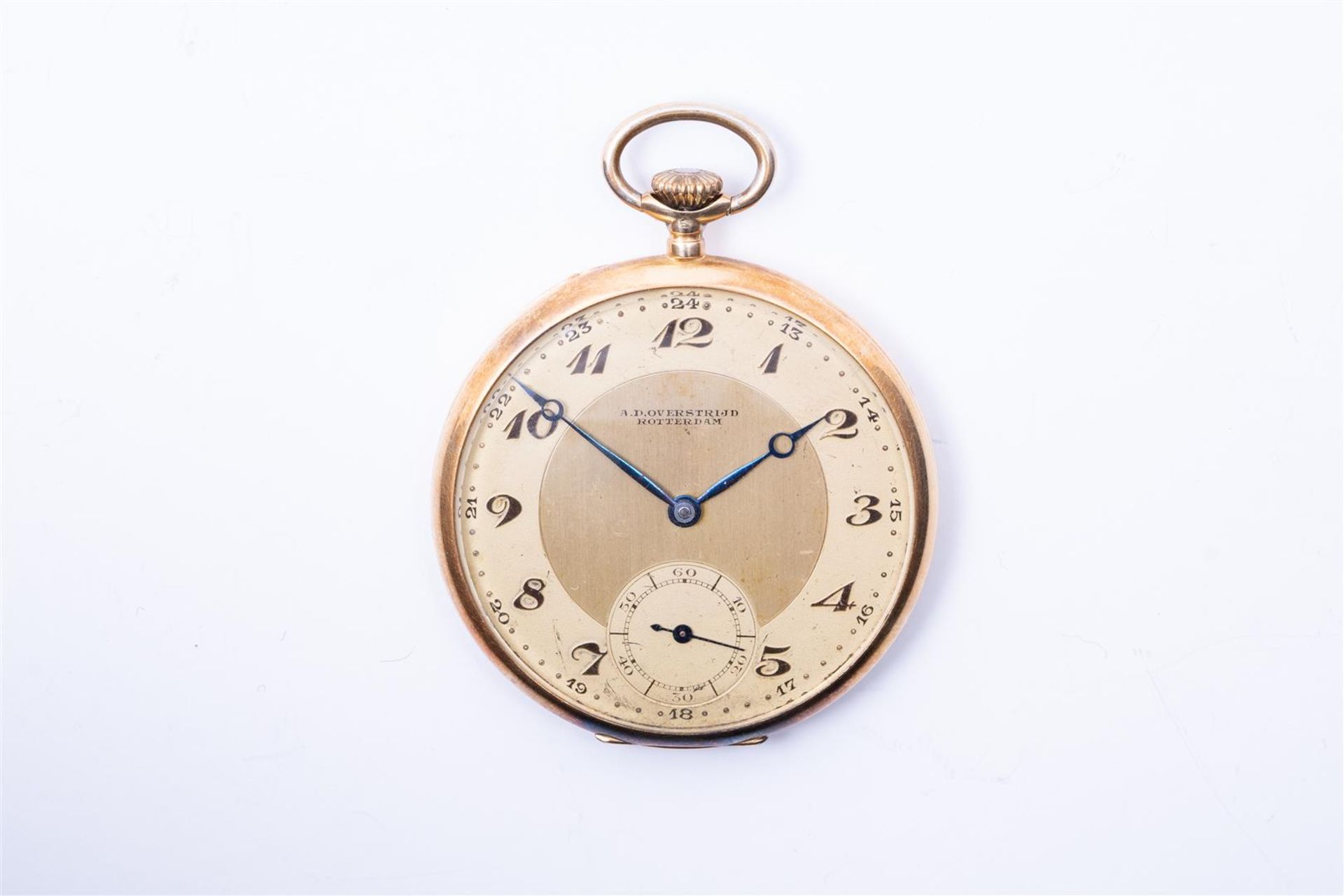 14kt yellow gold pocket watch from the brand A.D. Overstraf Rotterdam.
The watch has been offered in