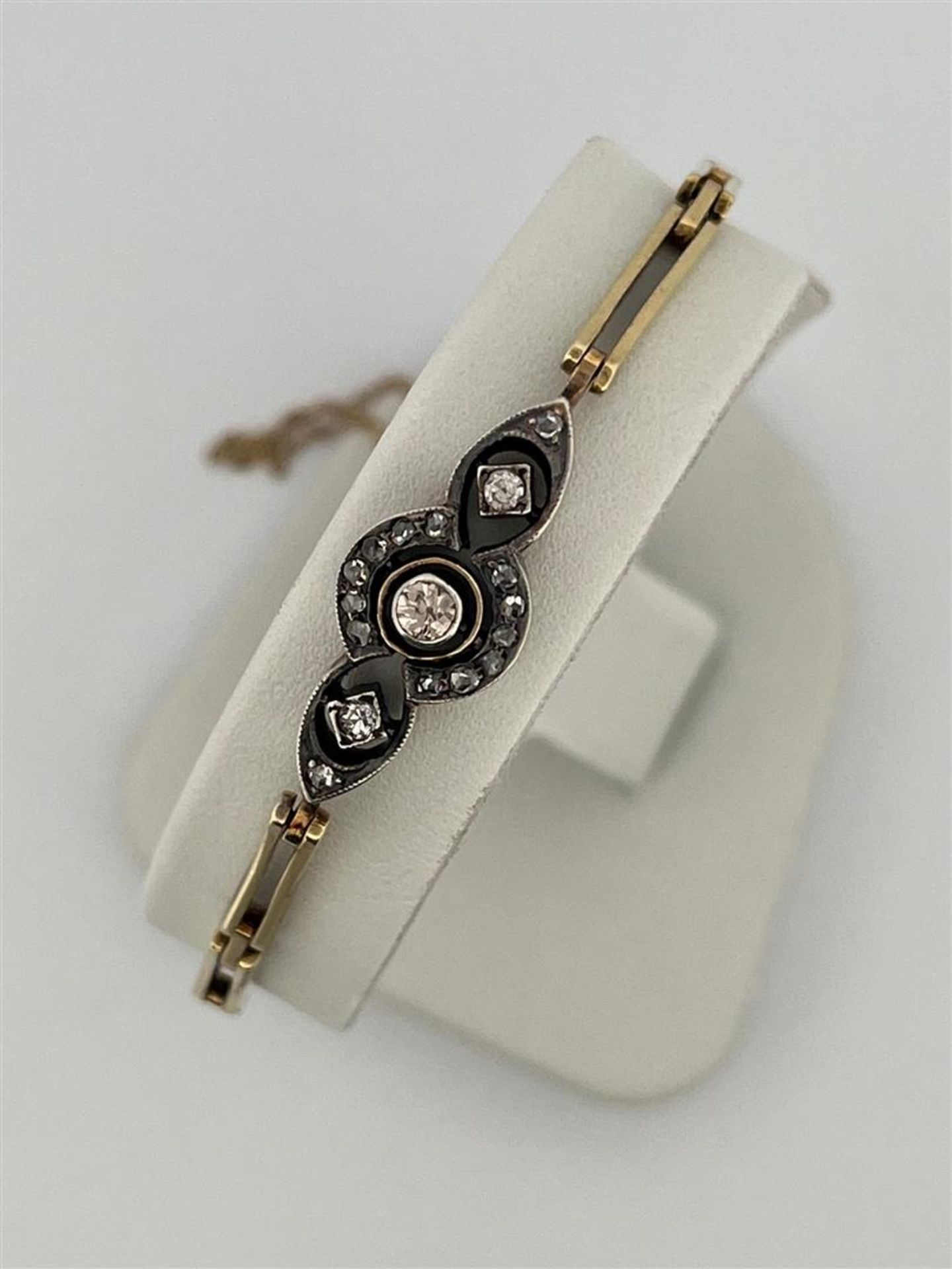 14kt bicolor gold antique bracelet set with diamonds.
The bracelet is equipped with an extra safety  - Image 10 of 11