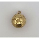 14kt yellow gold globe pendant.
The pendant measures approx. 23 mm x 17.3 mm.
Weight: 3.5 grams.
Ins