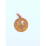 14kt yellow gold bowchutter pendant.
The Sagittarius horoscope is depicted on this pendant. The pend