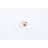 14 kt yellow gold ring with pearl.
Set with moving cultured pearl of approx. 6 mm 
Ring size: 17.75 