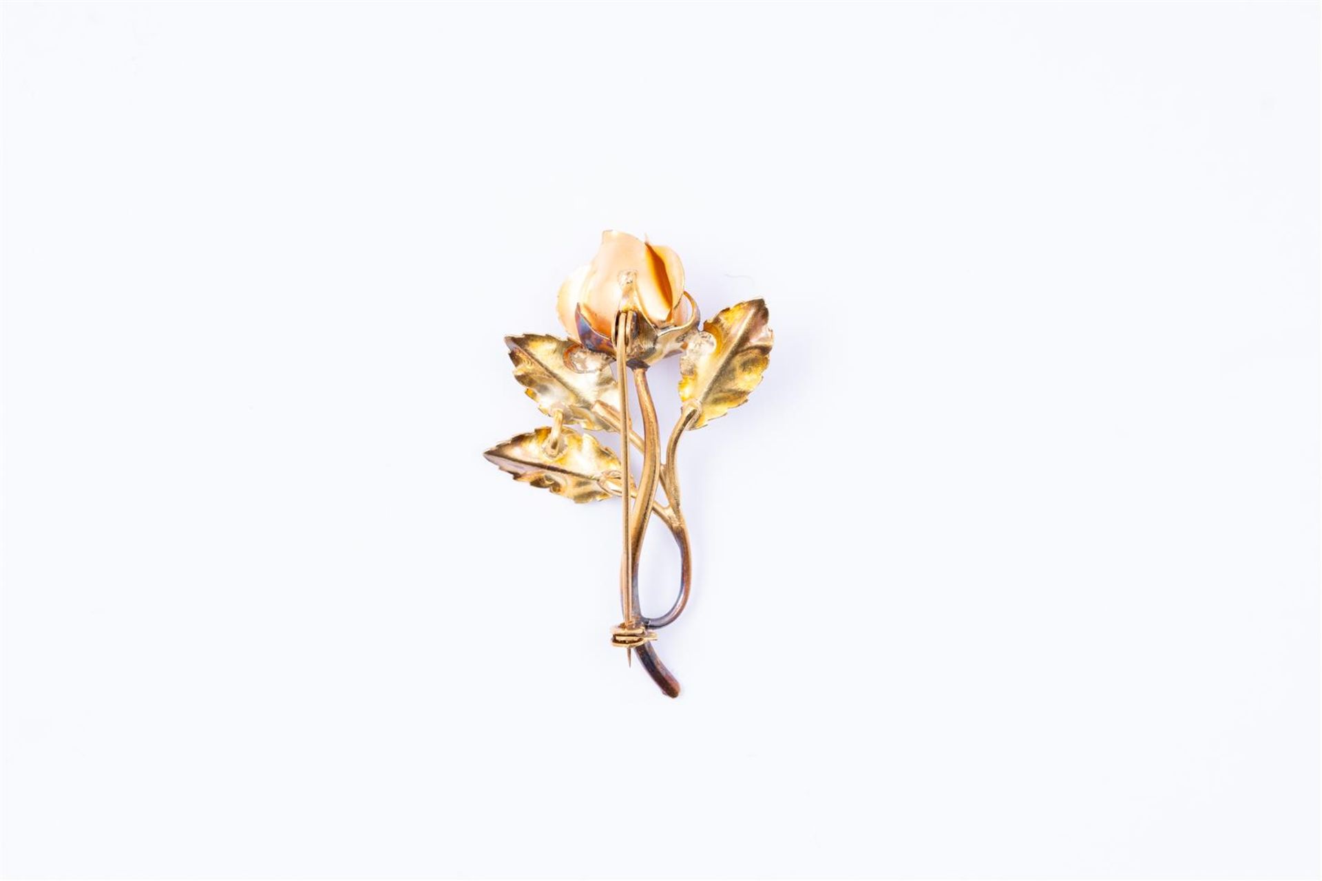 14kt Bicolor gold brooch in the shape of a rose. The bud of the rose is made in rose gold and the le - Bild 3 aus 3
