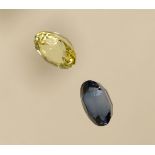 A lot consisting of a blue sapphire 1.80 ct. and a lemon sapphire 2.00 ct. 
This lot with 1 oval cut