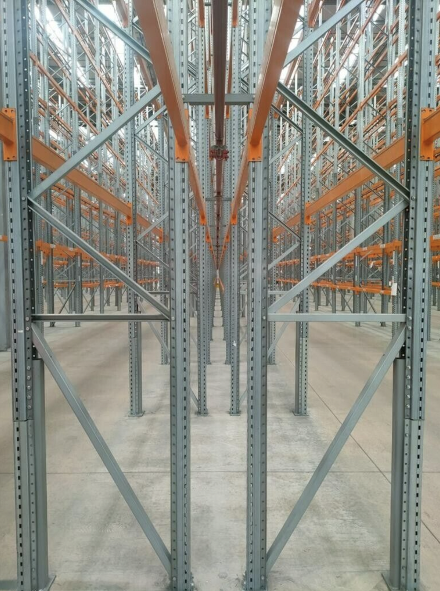 50 Bays of SHAEFER Pallet Racking - 2.7m - 2500kg Beams - 12m x 900mm Frames - Image 2 of 2