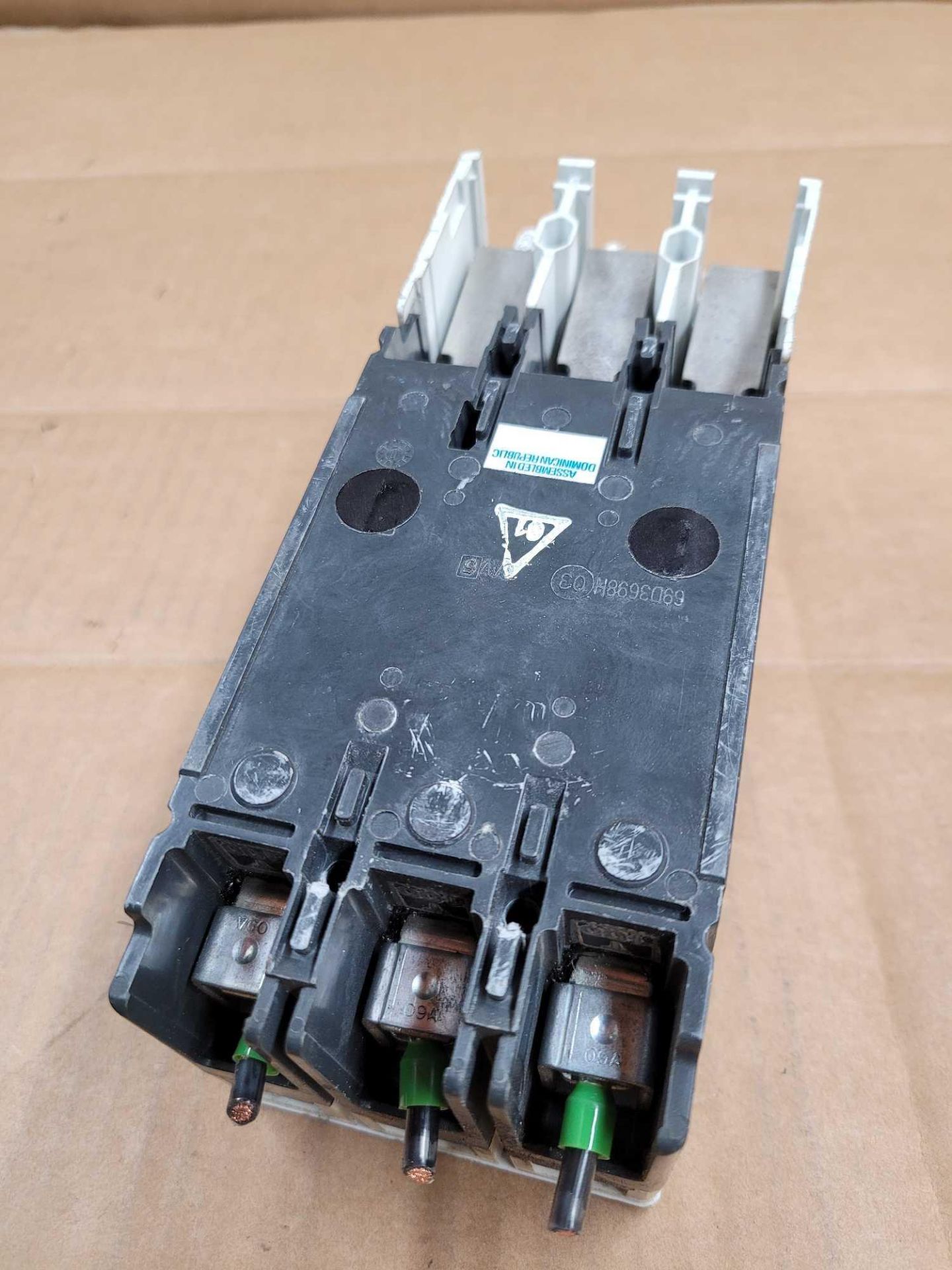 LOT OF 5 ALLEN BRADLEY 140U-H6C3-C30B / 30 Amp Molded Case Circuit Breaker  /  Lot Weight: 13.2 lbs - Image 5 of 7