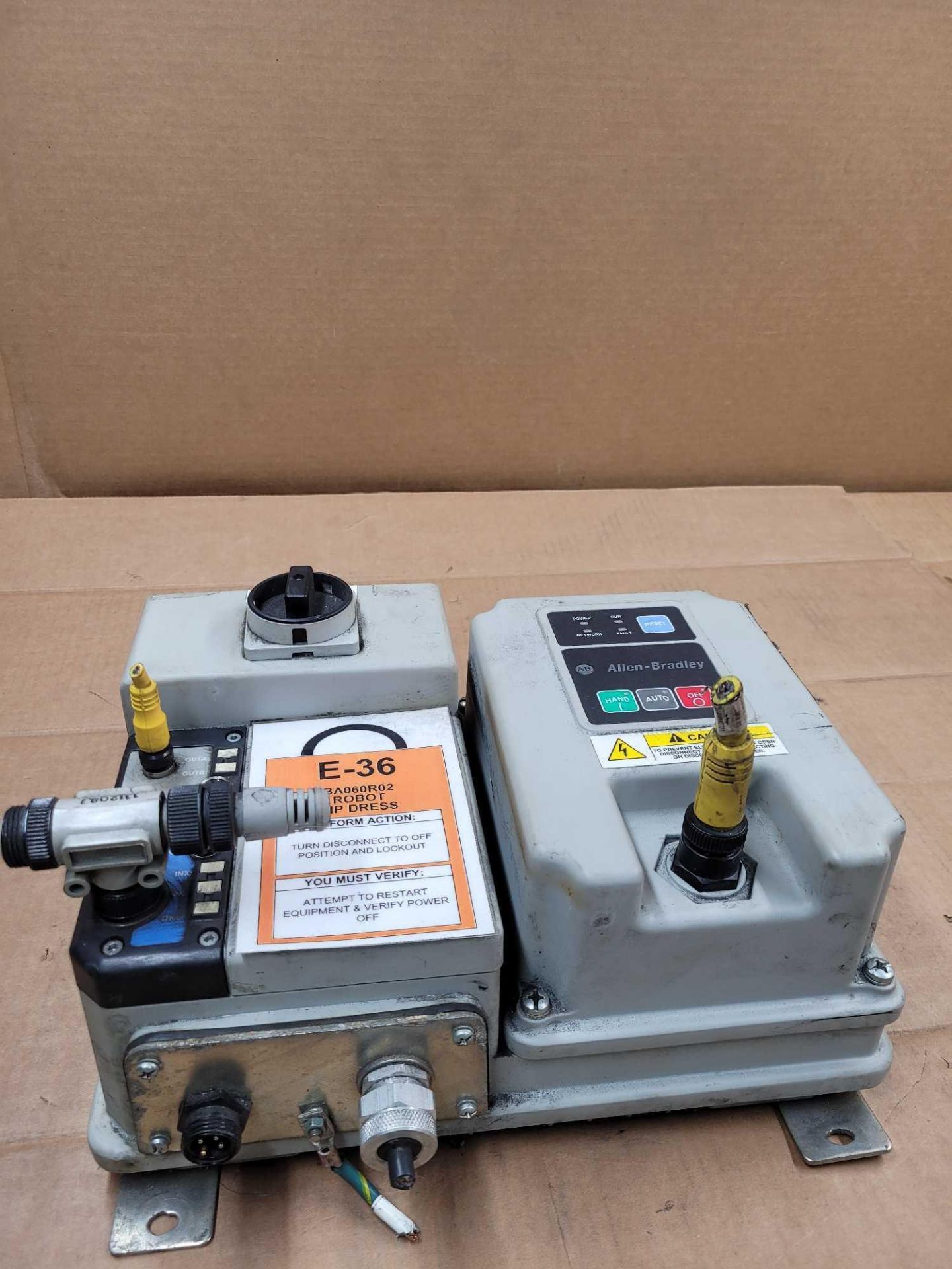 ALLEN BRADLEY 280D-FN-10-C with 280D-F12Z-10C-GRW-3-P1 / Series C ArmorStart Base with Series C Armo