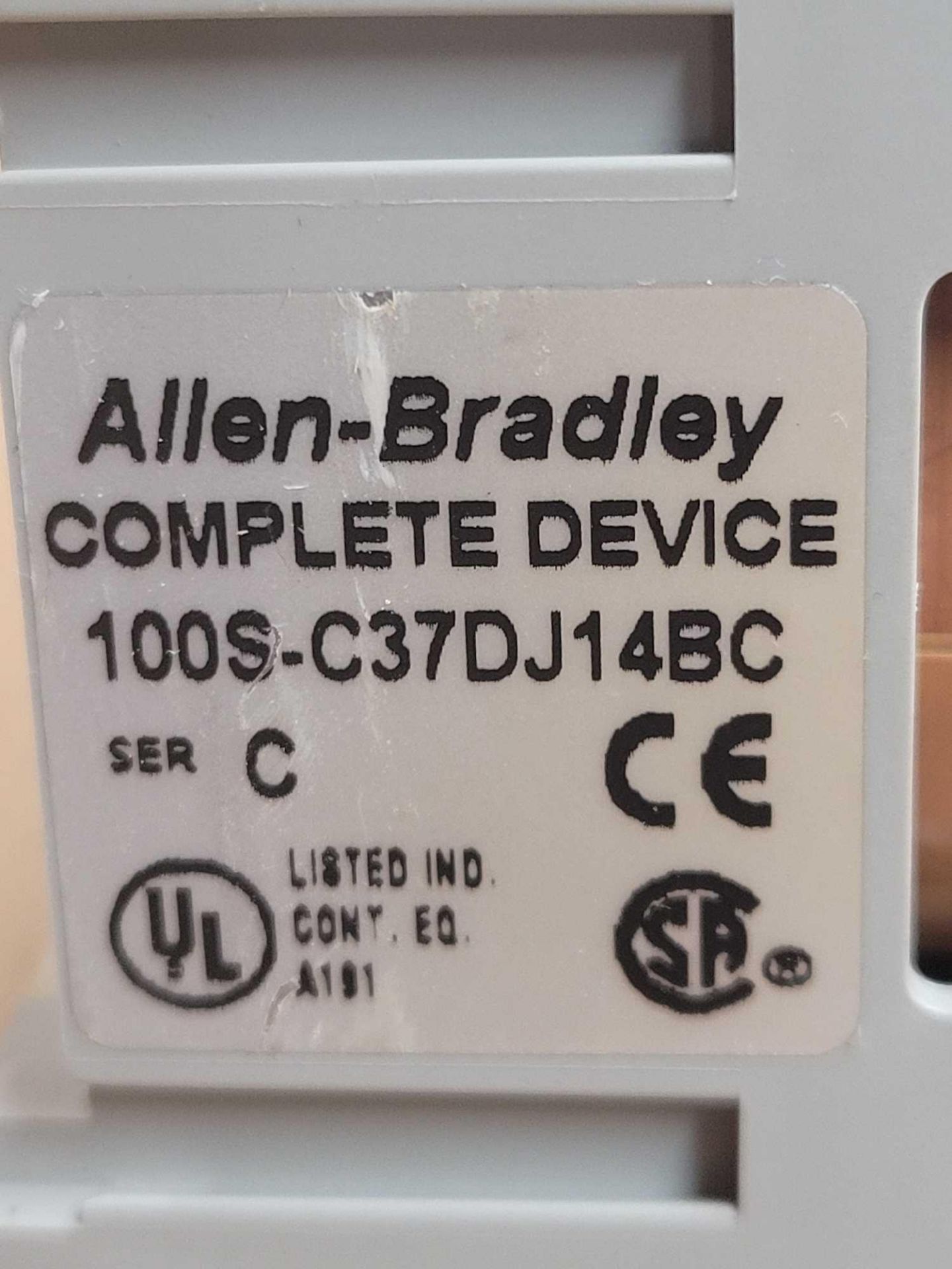 LOT OF 5 ALLEN BRADLEY 100S-C37DJ14BC / Series C Guardmaster Safety Contactor  /  Lot Weight: 10.6 l - Image 4 of 7