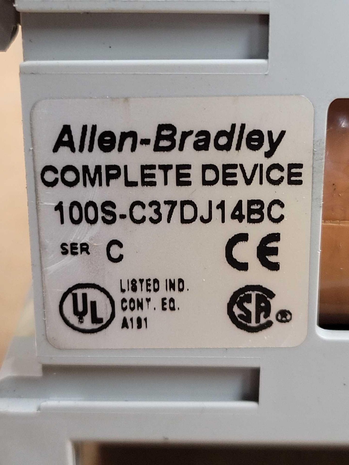 LOT OF 5 ALLEN BRADLEY 100S-C37DJ14BC / Series C Guardmaster Safety Contactor  /  Lot Weight: 10.6 l - Image 6 of 7