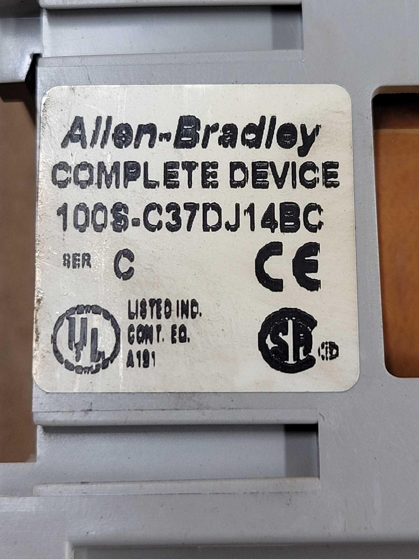 LOT OF 5 ALLEN BRADLEY 100S-C37DJ14BC / Series C Guardmaster Safety Contactor  /  Lot Weight: 10.6 l - Image 2 of 7