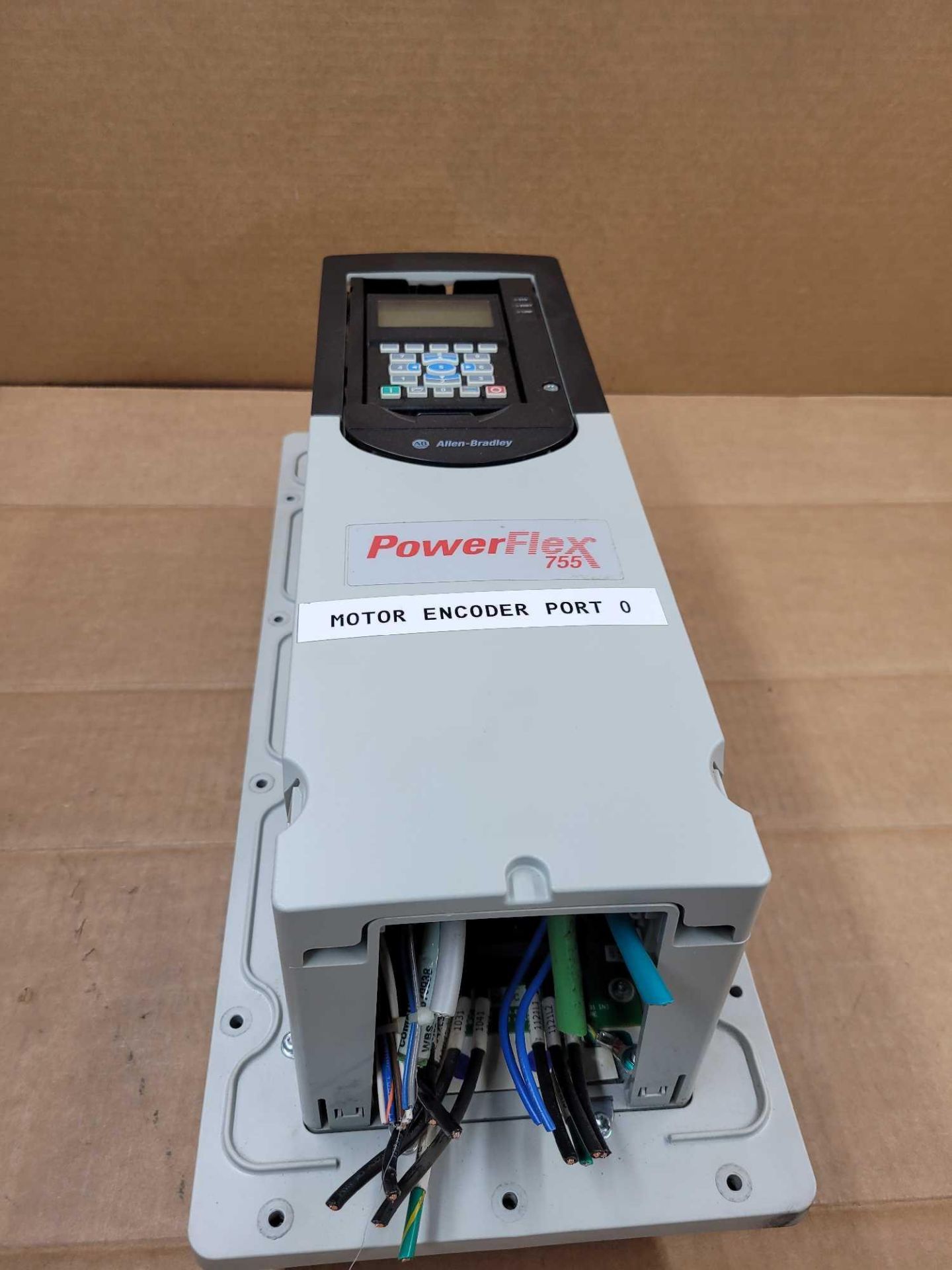 ALLEN BRADLEY 20G11FD022AA0NNNNN / Series A Powerflex 755 AC Drive  /  Lot Weight: 17.0 lbs