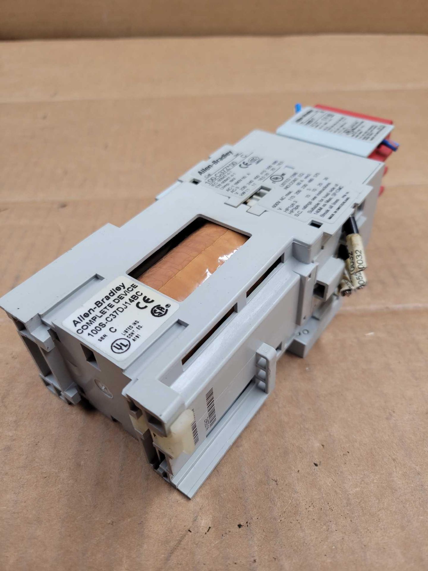 LOT OF 5 ALLEN BRADLEY 100S-C37DJ14BC / Series C Guardmaster Safety Contactor  /  Lot Weight: 10.6 l - Image 5 of 7