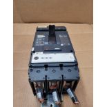 SQUARE D LJA36400U31X / 400 Amp Molded Case Circuit Breaker  /  Lot Weight: 16.4 lbs