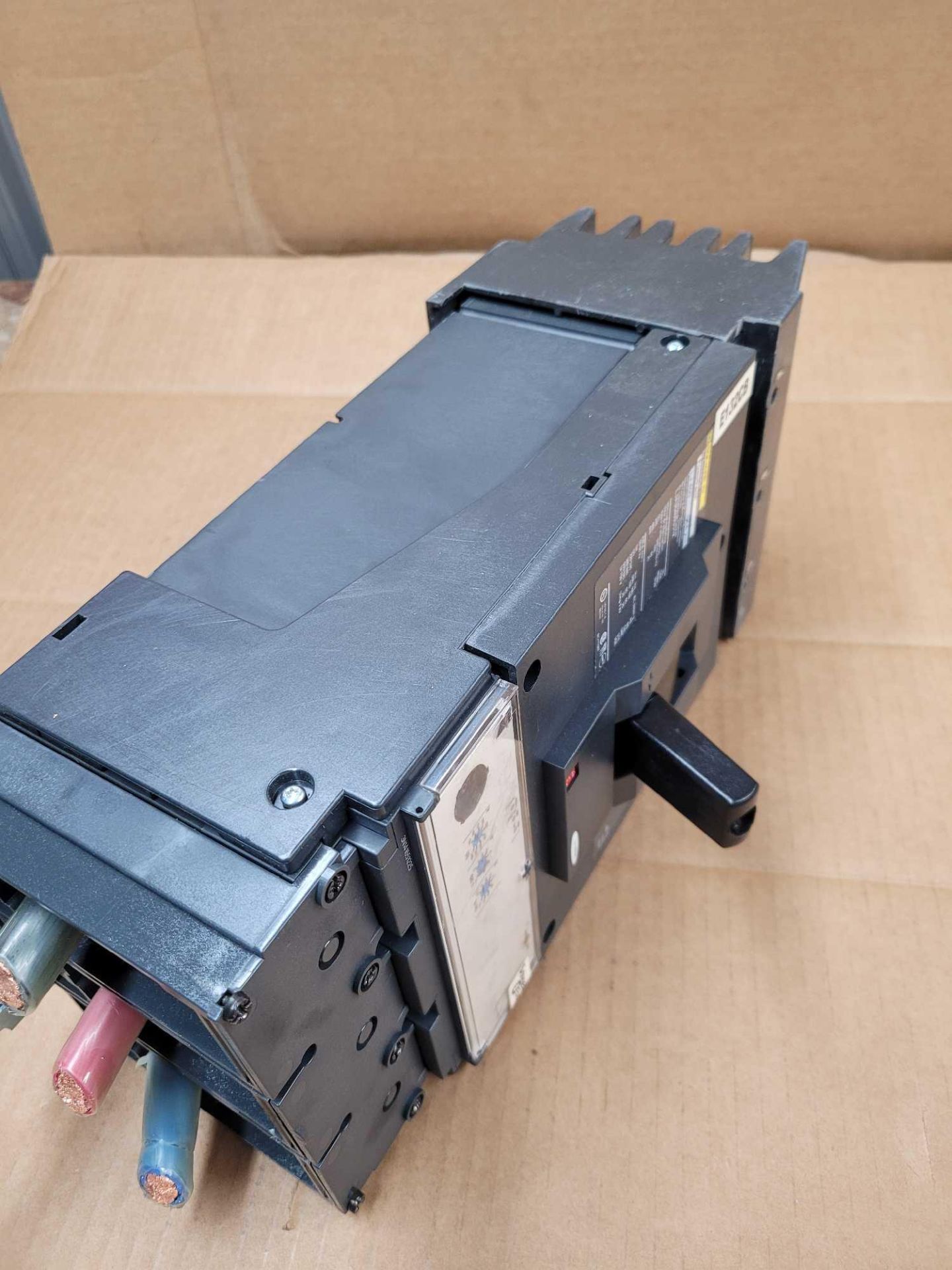 SQUARE D LJA36400U31X / 400 Amp Molded Case Circuit Breaker  /  Lot Weight: 16.2 lbs - Image 4 of 6