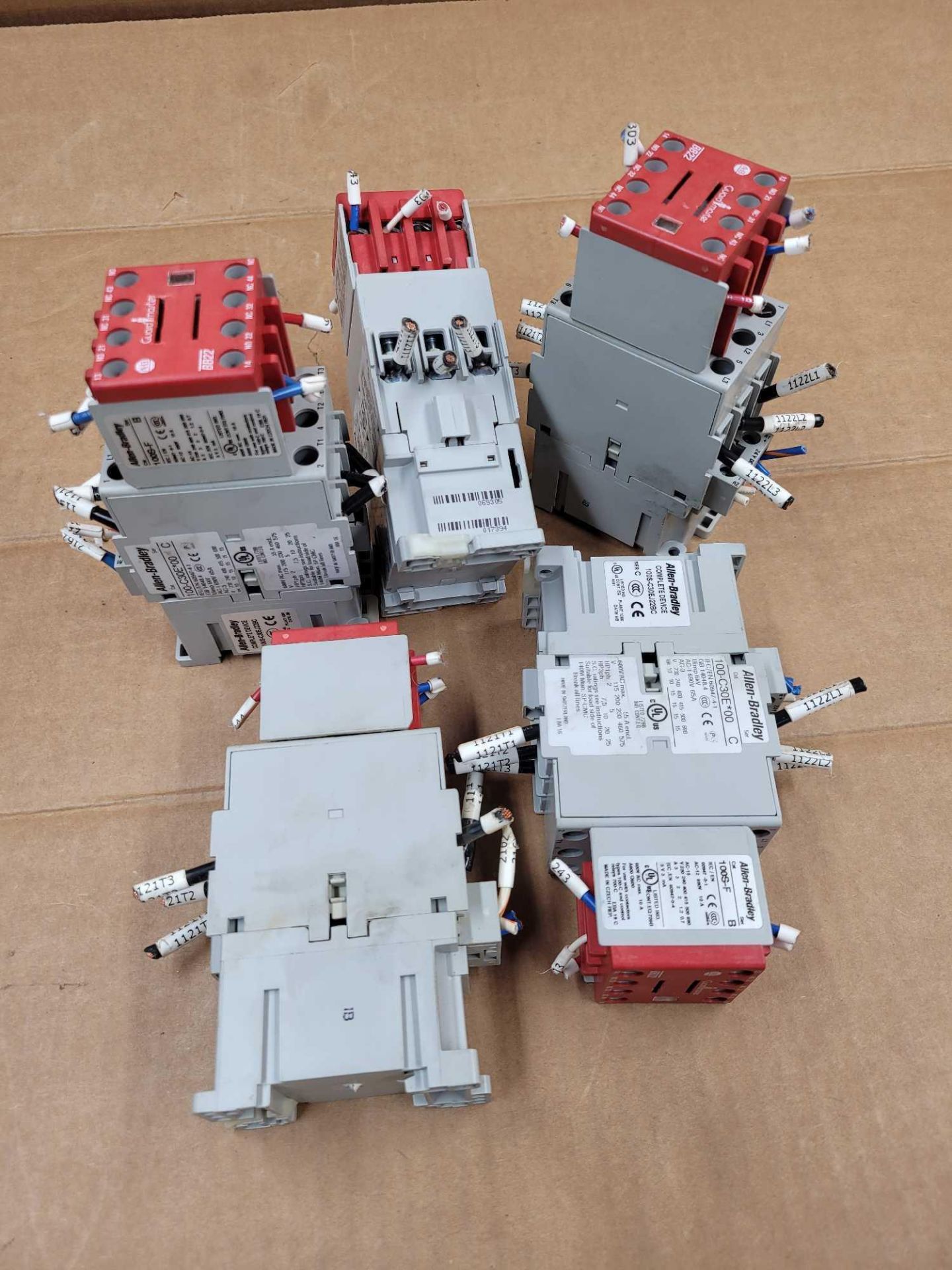 LOT OF 5 ALLEN BRADLEY 100S-C30EJ22BC / Series C Guardmaster Safety Contactor  /  Lot Weight: 6.2 lb - Image 7 of 7